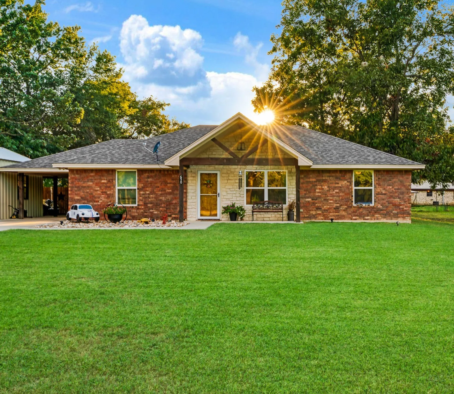 Single Family Residence For Sale in Lamar County , 650 FENDLEY, Blossom, Texas 75416, 3 Bedroom, 2 Bathroom, 1 Garage spaces, 1,440 Sqft, built in 2023, mls#21380944, Real Estate Agent in Blossom, Homes For Sale in Lamar county, Homes For Sale in Blossom, Realtor in Blossom Texas, Real Estate Brokerage Independent Realty Texas, Luminita Cordes Realtor