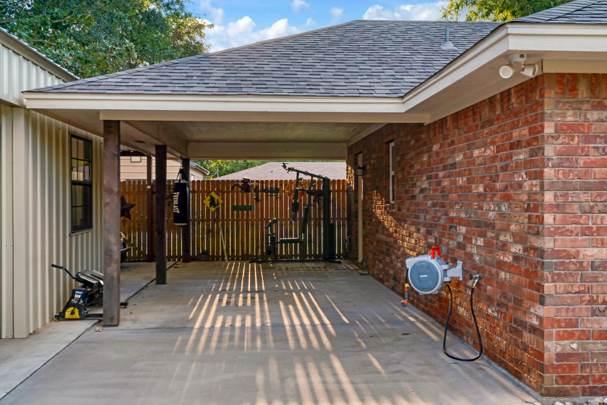 Single Family Residence For Sale in Lamar County , 650 FENDLEY, Blossom, Texas 75416, 3 Bedroom, 2 Bathroom, 1 Garage spaces, 1,440 Sqft, built in 2023, mls#21380944, Real Estate Agent in Blossom, Homes For Sale in Lamar county, Homes For Sale in Blossom, Realtor in Blossom Texas, Real Estate Brokerage Independent Realty Texas, Luminita Cordes Realtor