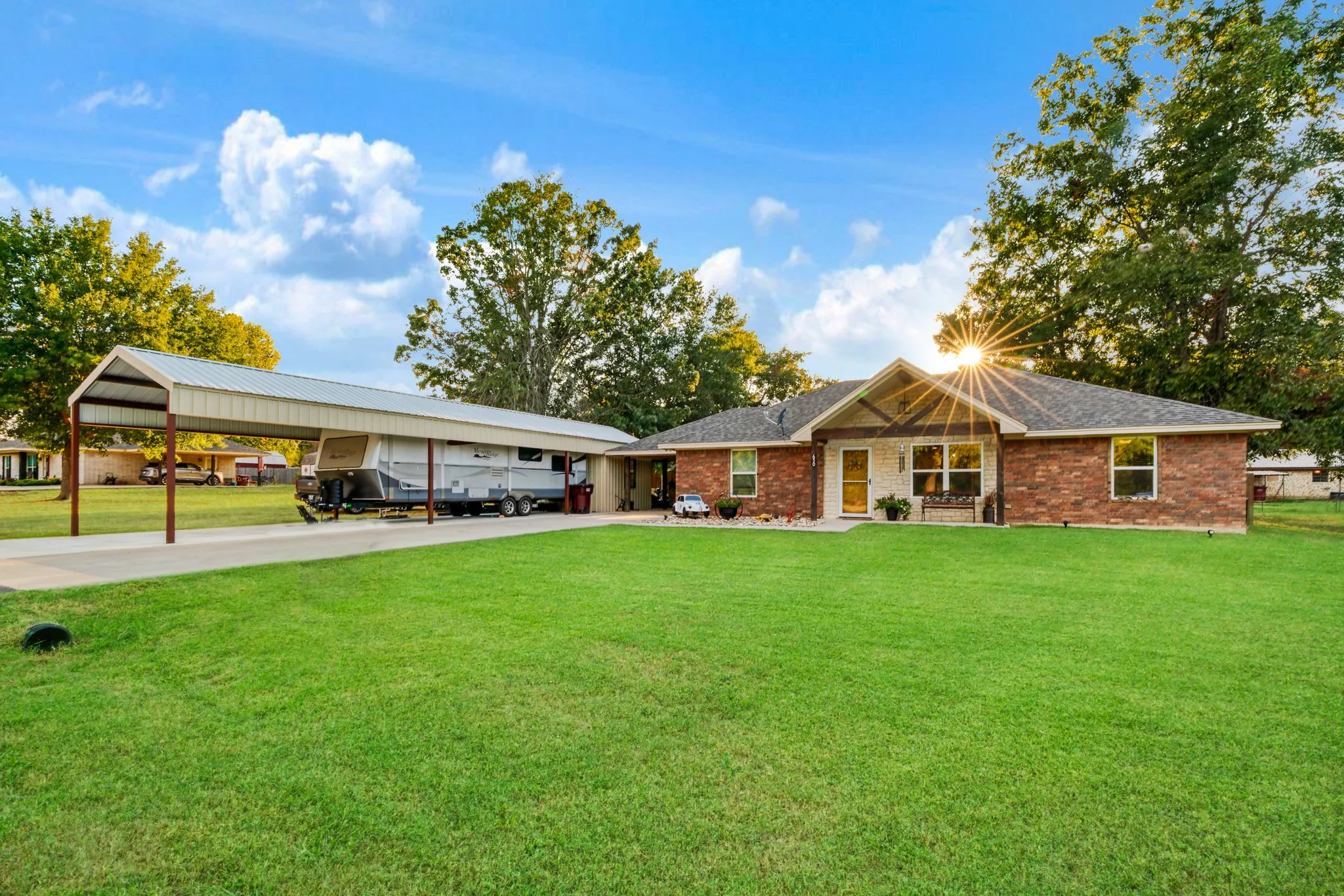 Single Family Residence For Sale in Lamar County , 650 FENDLEY, Blossom, Texas 75416, 3 Bedroom, 2 Bathroom, 1 Garage spaces, 1,440 Sqft, built in 2023, mls#21380944, Real Estate Agent in Blossom, Homes For Sale in Lamar county, Homes For Sale in Blossom, Realtor in Blossom Texas, Real Estate Brokerage Independent Realty Texas, Luminita Cordes Realtor