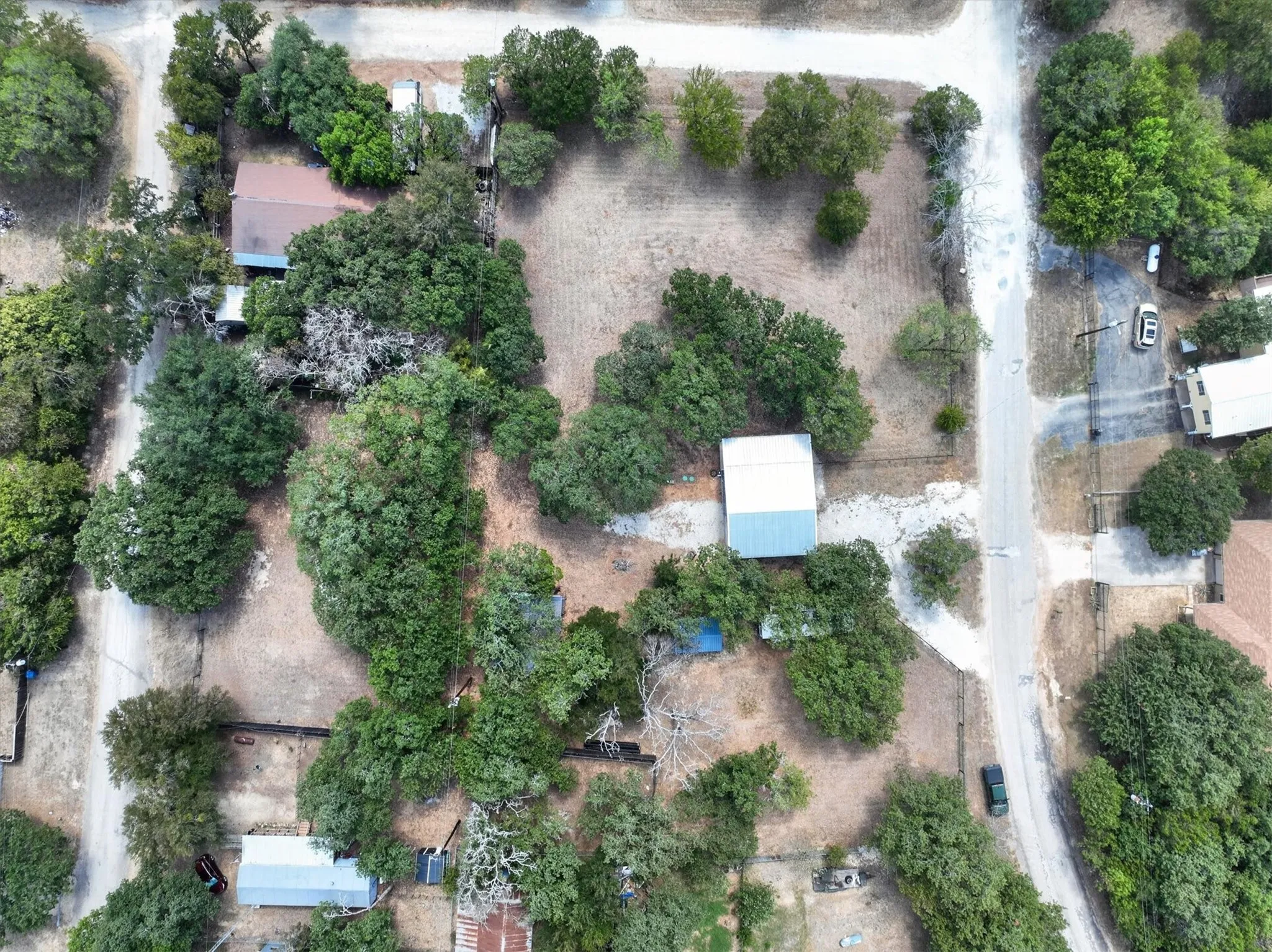 Single Family Residence For Sale in Hill County , 237 Live Oak Loop, Whitney, Texas 76692, 1 Bedroom, 1 Bathroom, Garage spaces, 450 Sqft, built in 2021, mls#21381002, Real Estate Agent in Whitney, Homes For Sale in Hill county, Homes For Sale in Whitney, Realtor in Whitney Texas, Real Estate Brokerage Independent Realty Texas, Luminita Cordes Realtor
