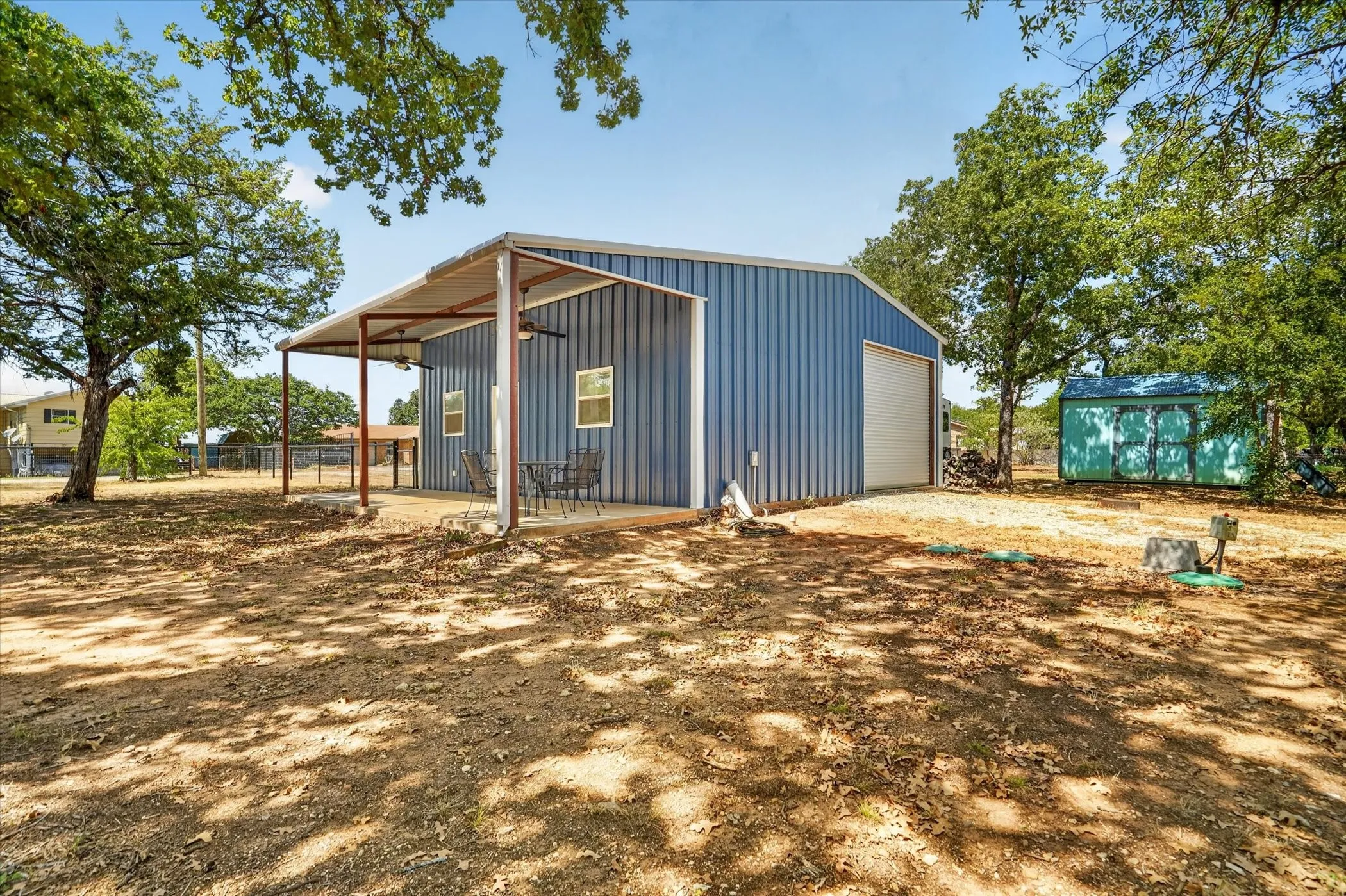 Single Family Residence For Sale in Hill County , 237 Live Oak Loop, Whitney, Texas 76692, 1 Bedroom, 1 Bathroom, Garage spaces, 450 Sqft, built in 2021, mls#21381002, Real Estate Agent in Whitney, Homes For Sale in Hill county, Homes For Sale in Whitney, Realtor in Whitney Texas, Real Estate Brokerage Independent Realty Texas, Luminita Cordes Realtor