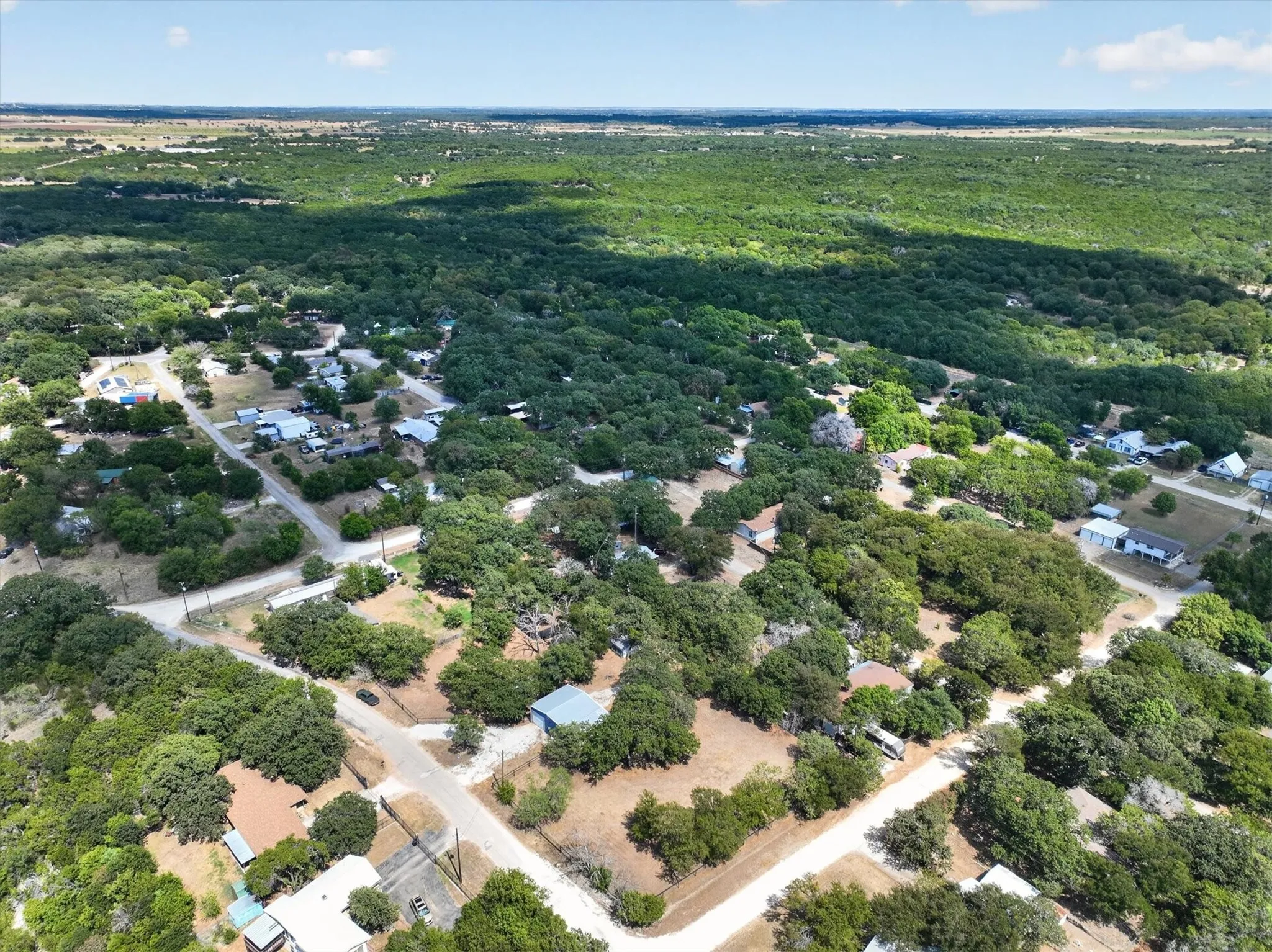 Single Family Residence For Sale in Hill County , 237 Live Oak Loop, Whitney, Texas 76692, 1 Bedroom, 1 Bathroom, Garage spaces, 450 Sqft, built in 2021, mls#21381002, Real Estate Agent in Whitney, Homes For Sale in Hill county, Homes For Sale in Whitney, Realtor in Whitney Texas, Real Estate Brokerage Independent Realty Texas, Luminita Cordes Realtor