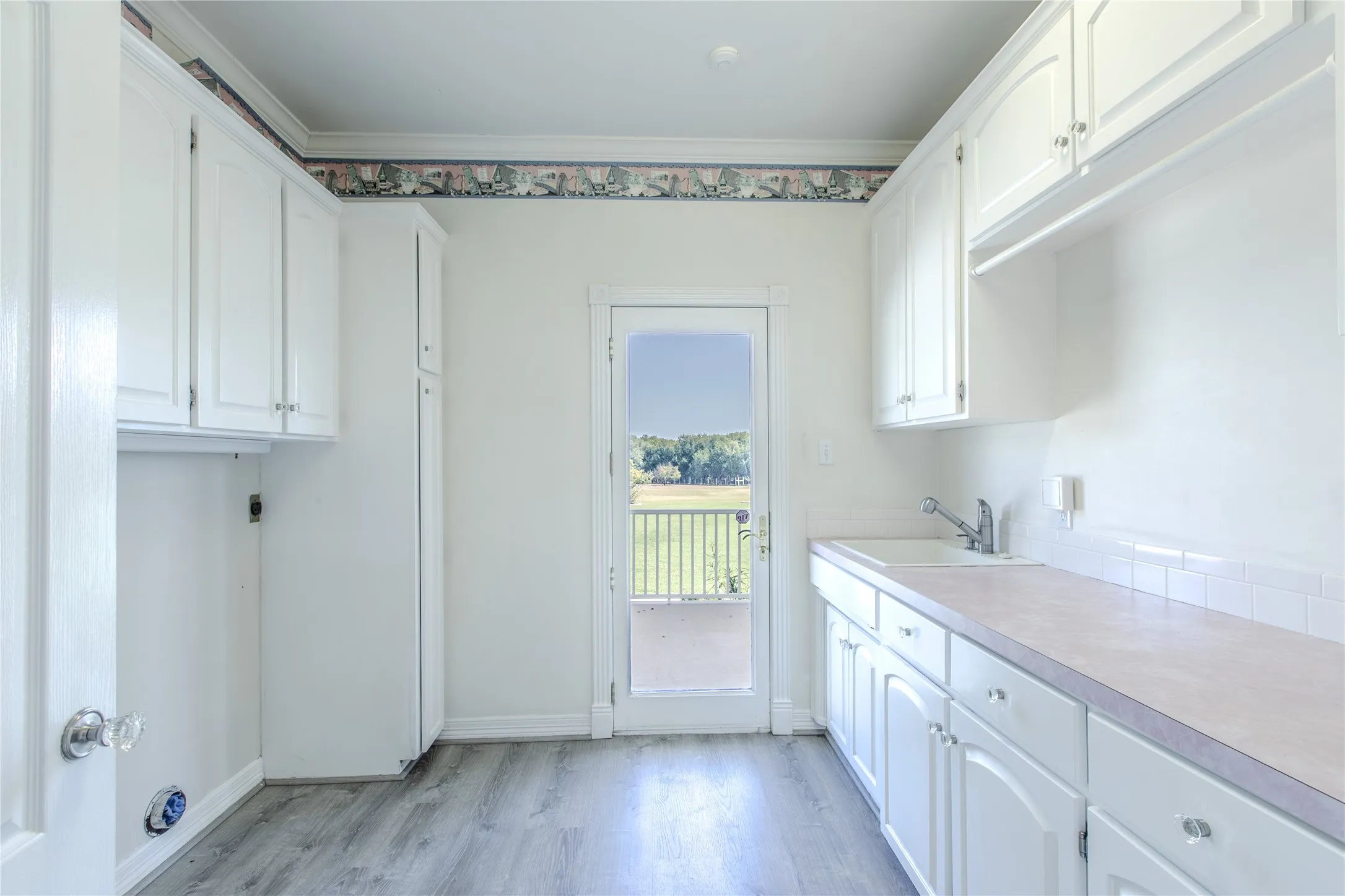 Single Family Residence For Sale in Bell County , 10299 Paddy Hamilton Road, Belton, Texas 76513, 4 Bedroom, 4 Bathroom, 3 Garage spaces, 4,134 Sqft, built in 1994, mls#21359937, Real Estate Agent in Belton, Homes For Sale in Bell county, Homes For Sale in Belton, Realtor in Belton Texas, Real Estate Brokerage Independent Realty Texas, Luminita Cordes Realtor