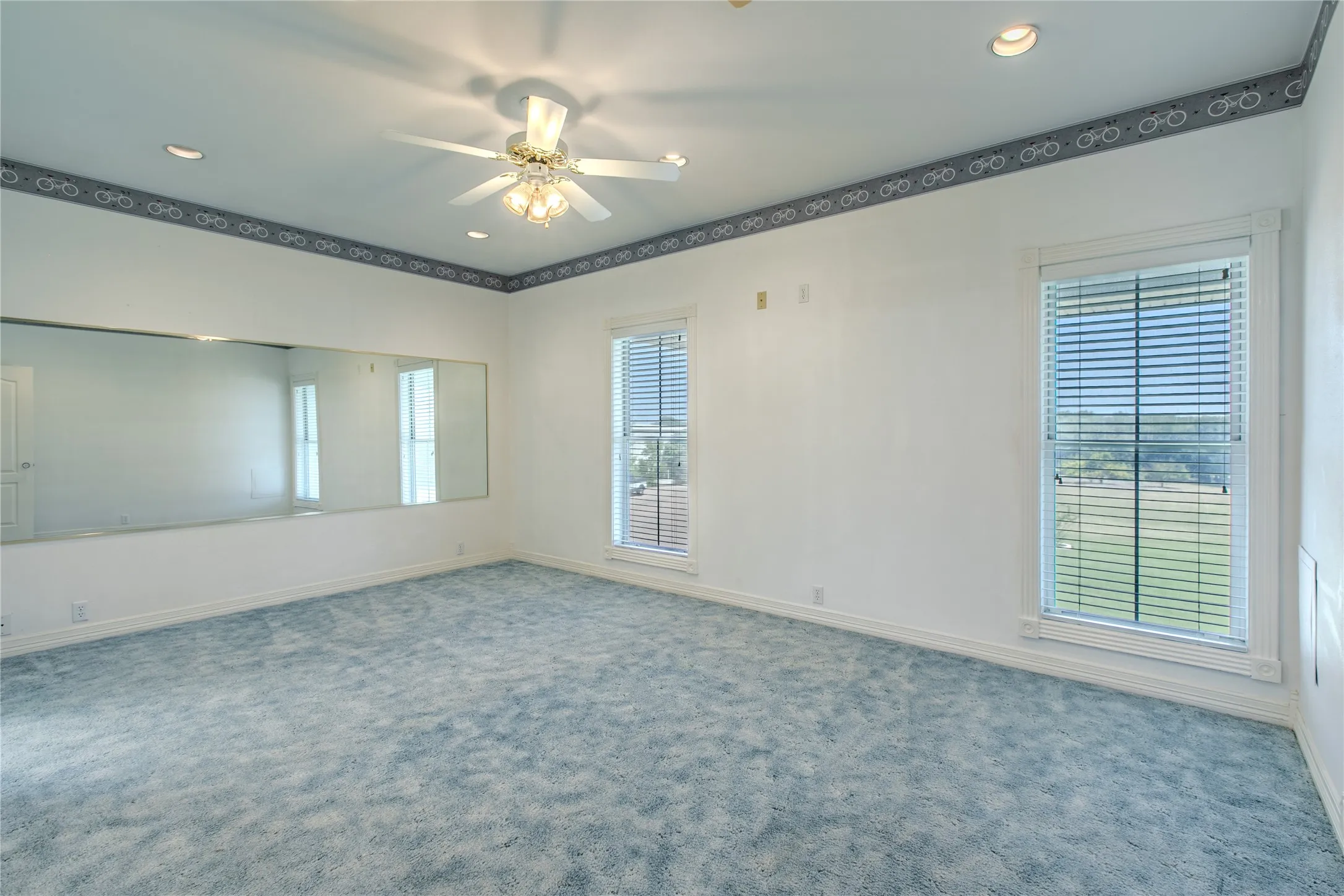 Single Family Residence For Sale in Bell County , 10299 Paddy Hamilton Road, Belton, Texas 76513, 4 Bedroom, 4 Bathroom, 3 Garage spaces, 4,134 Sqft, built in 1994, mls#21359937, Real Estate Agent in Belton, Homes For Sale in Bell county, Homes For Sale in Belton, Realtor in Belton Texas, Real Estate Brokerage Independent Realty Texas, Luminita Cordes Realtor