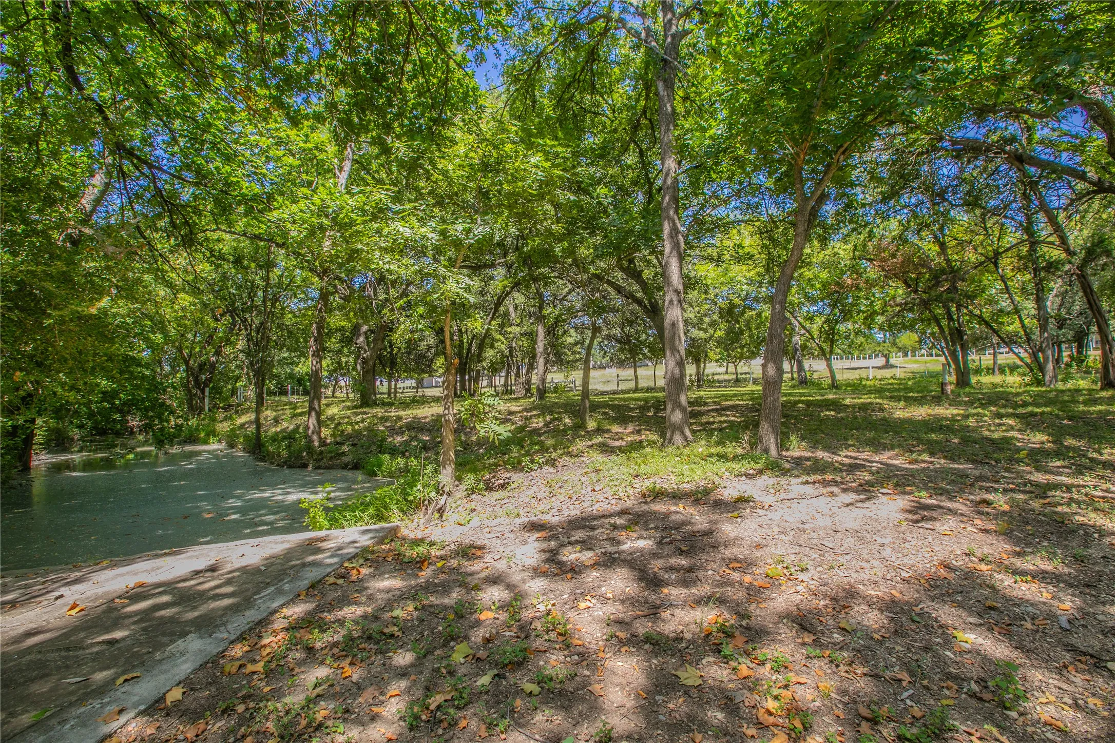 Single Family Residence For Sale in Bell County , 10299 Paddy Hamilton Road, Belton, Texas 76513, 4 Bedroom, 4 Bathroom, 3 Garage spaces, 4,134 Sqft, built in 1994, mls#21359937, Real Estate Agent in Belton, Homes For Sale in Bell county, Homes For Sale in Belton, Realtor in Belton Texas, Real Estate Brokerage Independent Realty Texas, Luminita Cordes Realtor