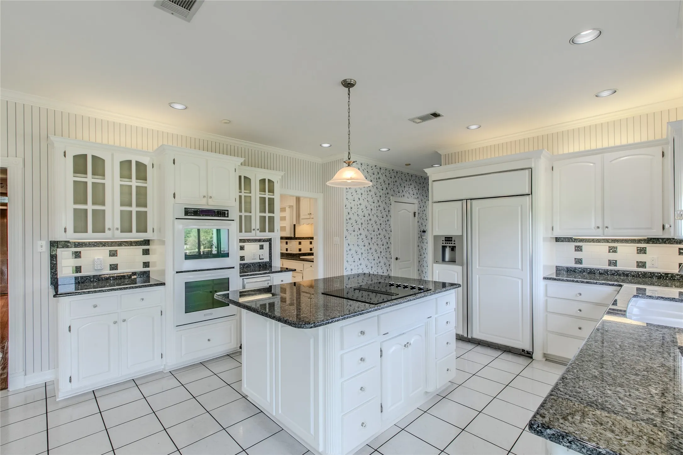 Single Family Residence For Sale in Bell County , 10299 Paddy Hamilton Road, Belton, Texas 76513, 4 Bedroom, 4 Bathroom, 3 Garage spaces, 4,134 Sqft, built in 1994, mls#21359937, Real Estate Agent in Belton, Homes For Sale in Bell county, Homes For Sale in Belton, Realtor in Belton Texas, Real Estate Brokerage Independent Realty Texas, Luminita Cordes Realtor