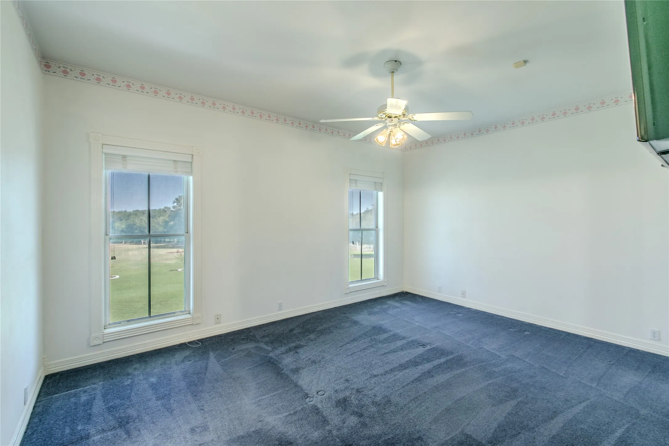 Single Family Residence For Sale in Bell County , 10299 Paddy Hamilton Road, Belton, Texas 76513, 4 Bedroom, 4 Bathroom, 3 Garage spaces, 4,134 Sqft, built in 1994, mls#21359937, Real Estate Agent in Belton, Homes For Sale in Bell county, Homes For Sale in Belton, Realtor in Belton Texas, Real Estate Brokerage Independent Realty Texas, Luminita Cordes Realtor