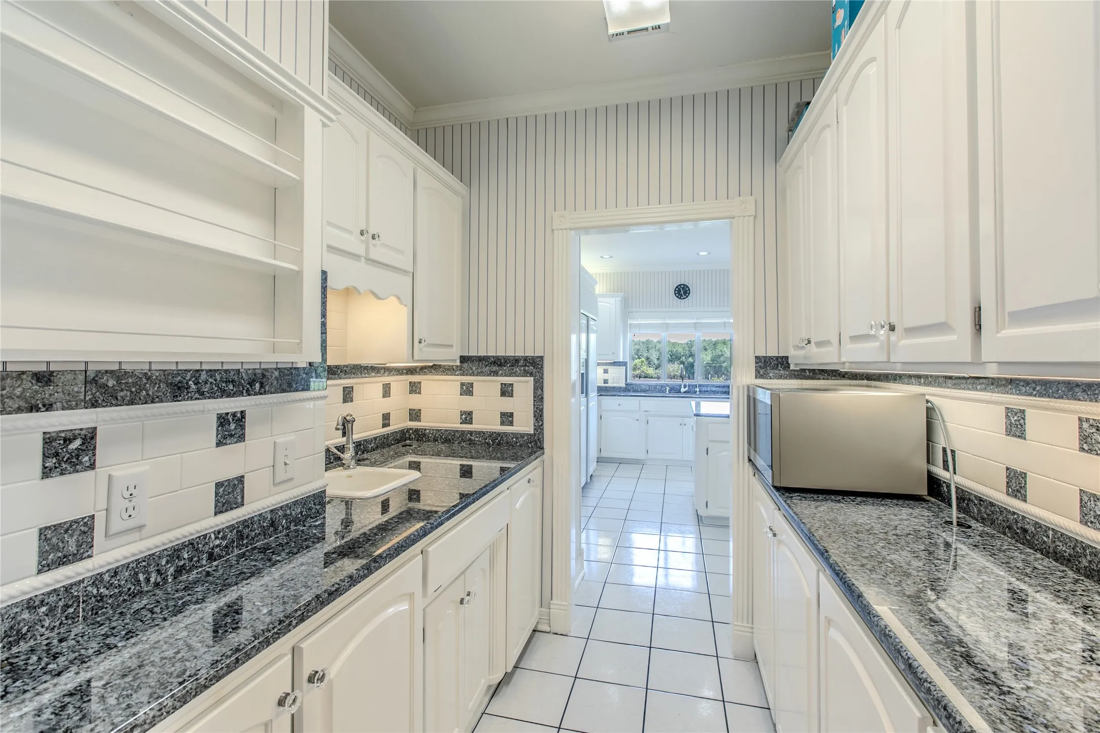 Single Family Residence For Sale in Bell County , 10299 Paddy Hamilton Road, Belton, Texas 76513, 4 Bedroom, 4 Bathroom, 3 Garage spaces, 4,134 Sqft, built in 1994, mls#21359937, Real Estate Agent in Belton, Homes For Sale in Bell county, Homes For Sale in Belton, Realtor in Belton Texas, Real Estate Brokerage Independent Realty Texas, Luminita Cordes Realtor