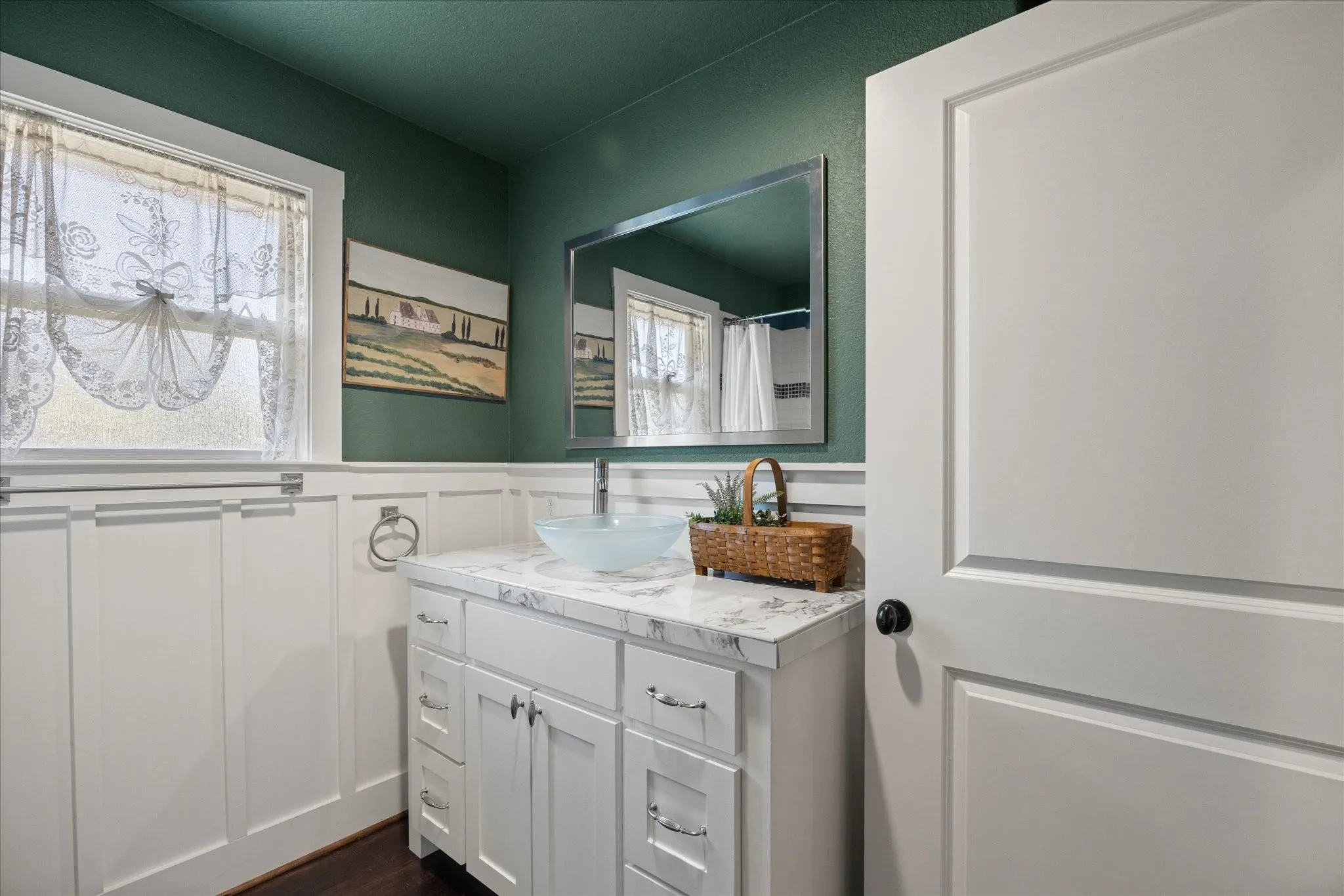 Single Family Residence For Sale in Somervell County , 203 Paluxy Street, Glen Rose, Texas 76043, 3 Bedroom, 2 Bathroom, 2 Garage spaces, 1,513 Sqft, built in 2018, mls#21382494, Real Estate Agent in Glen Rose, Homes For Sale in Somervell county, Homes For Sale in Glen Rose, Realtor in Glen Rose Texas, Real Estate Brokerage Independent Realty Texas, Luminita Cordes Realtor