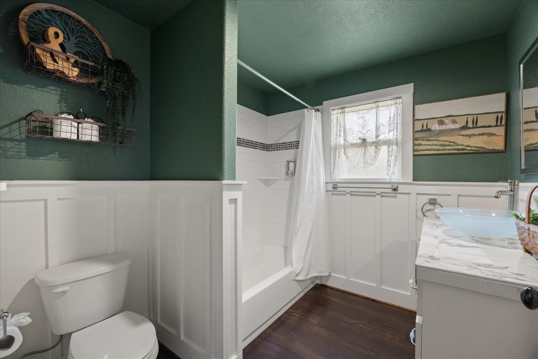 Single Family Residence For Sale in Somervell County , 203 Paluxy Street, Glen Rose, Texas 76043, 3 Bedroom, 2 Bathroom, 2 Garage spaces, 1,513 Sqft, built in 2018, mls#21382494, Real Estate Agent in Glen Rose, Homes For Sale in Somervell county, Homes For Sale in Glen Rose, Realtor in Glen Rose Texas, Real Estate Brokerage Independent Realty Texas, Luminita Cordes Realtor