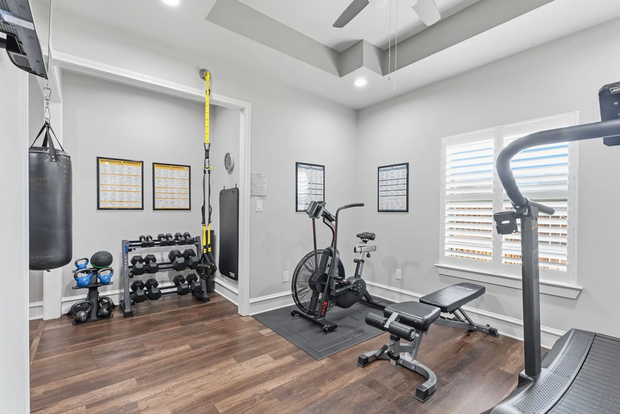 Single Family Residence For Sale in Smith County , 20926 Patriot Circle, Tyler, Texas 75703, 3 Bedroom, 3 Bathroom, 2 Garage spaces, 2,547 Sqft, built in 2019, mls#21382971, Real Estate Agent in Tyler, Homes For Sale in Smith county, Homes For Sale in Tyler, Realtor in Tyler Texas, Real Estate Brokerage Independent Realty Texas, Luminita Cordes Realtor