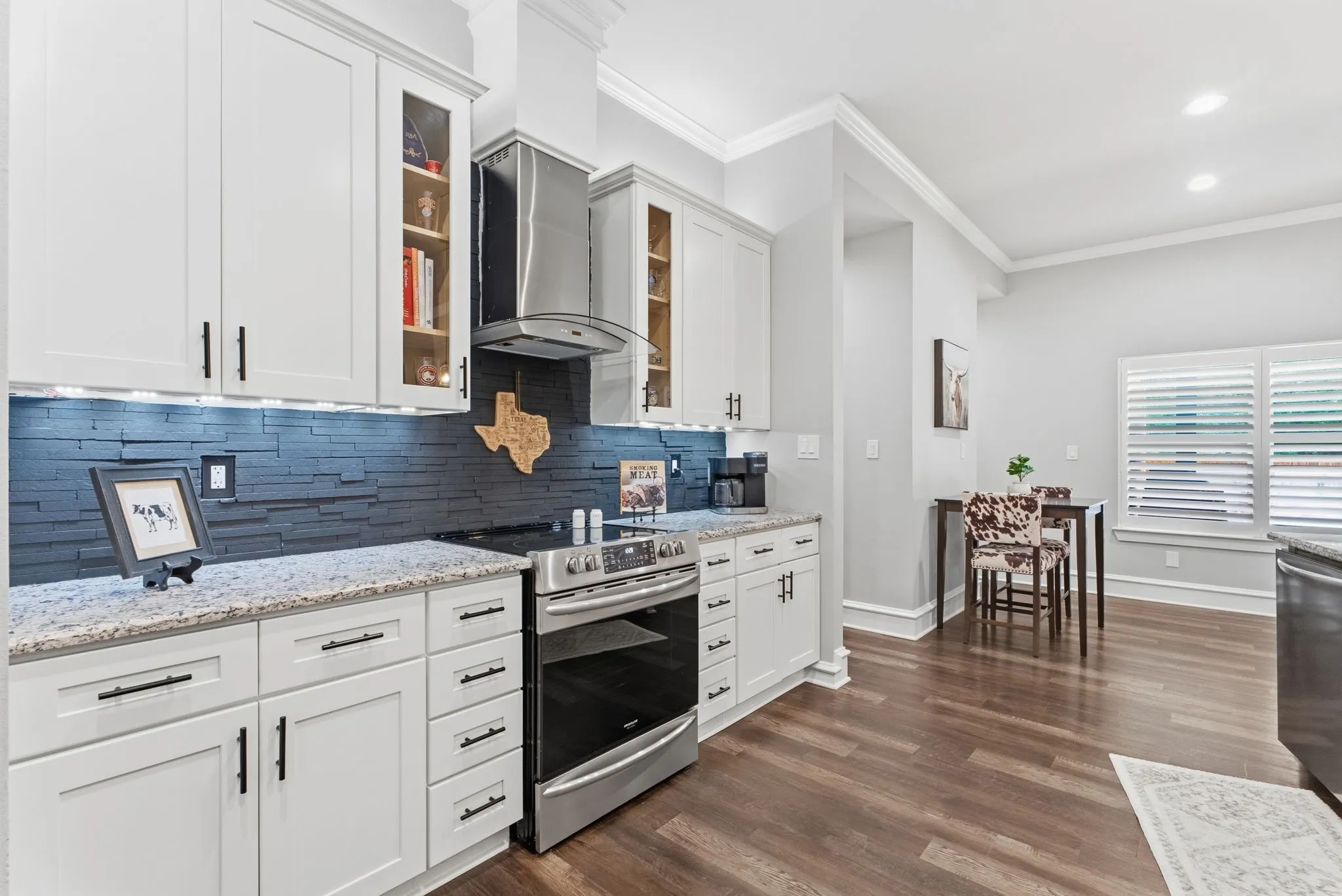 Single Family Residence For Sale in Smith County , 20926 Patriot Circle, Tyler, Texas 75703, 3 Bedroom, 3 Bathroom, 2 Garage spaces, 2,547 Sqft, built in 2019, mls#21382971, Real Estate Agent in Tyler, Homes For Sale in Smith county, Homes For Sale in Tyler, Realtor in Tyler Texas, Real Estate Brokerage Independent Realty Texas, Luminita Cordes Realtor