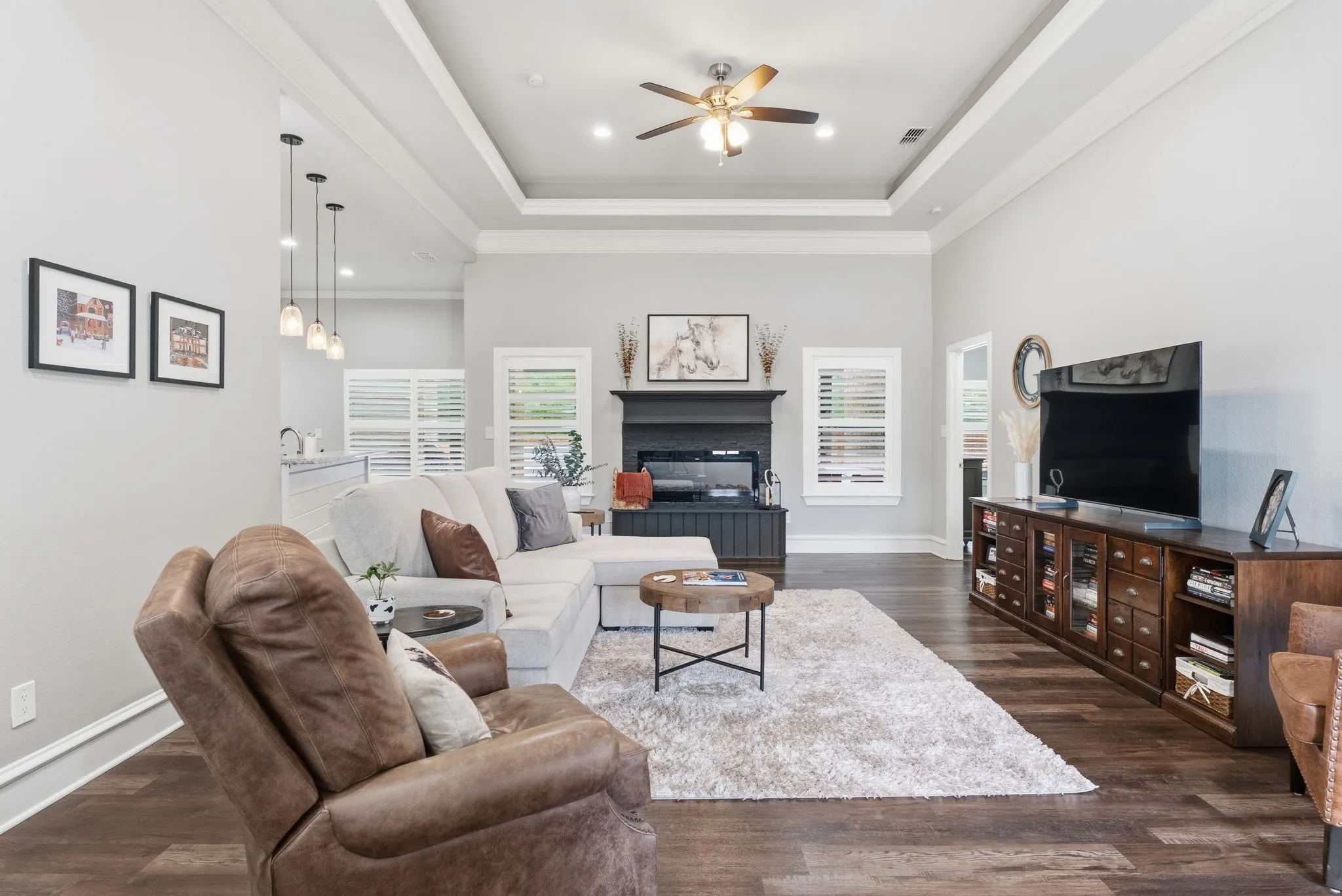 Single Family Residence For Sale in Smith County , 20926 Patriot Circle, Tyler, Texas 75703, 3 Bedroom, 3 Bathroom, 2 Garage spaces, 2,547 Sqft, built in 2019, mls#21382971, Real Estate Agent in Tyler, Homes For Sale in Smith county, Homes For Sale in Tyler, Realtor in Tyler Texas, Real Estate Brokerage Independent Realty Texas, Luminita Cordes Realtor