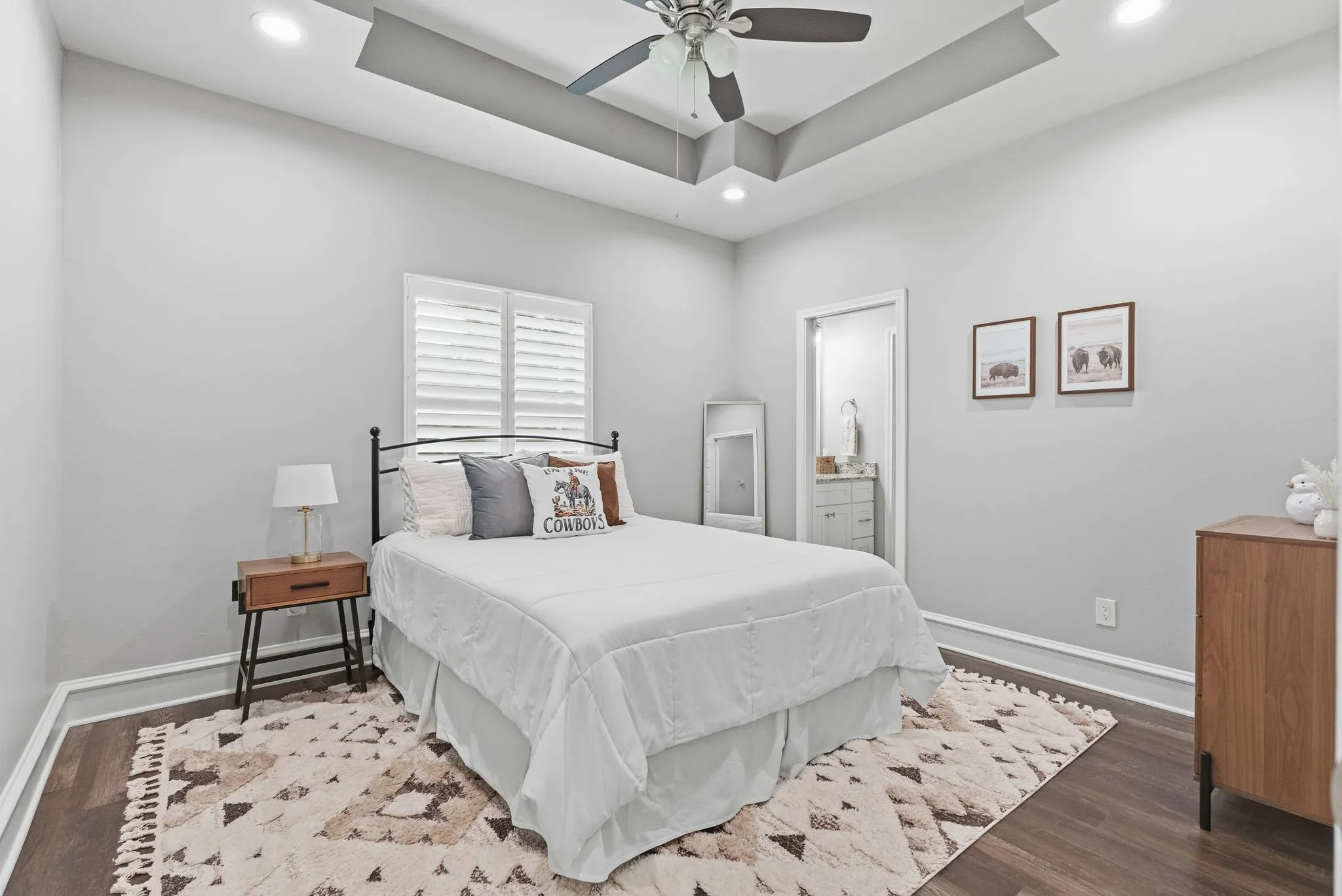 Single Family Residence For Sale in Smith County , 20926 Patriot Circle, Tyler, Texas 75703, 3 Bedroom, 3 Bathroom, 2 Garage spaces, 2,547 Sqft, built in 2019, mls#21382971, Real Estate Agent in Tyler, Homes For Sale in Smith county, Homes For Sale in Tyler, Realtor in Tyler Texas, Real Estate Brokerage Independent Realty Texas, Luminita Cordes Realtor