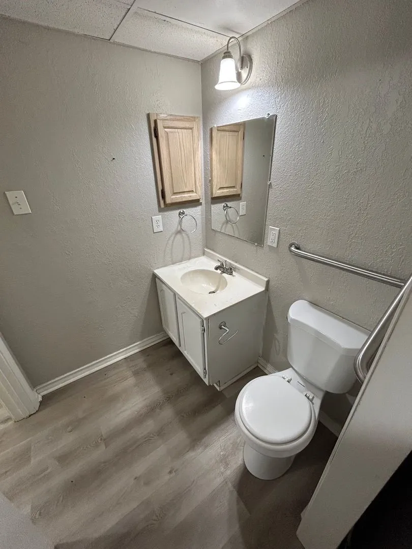 Triplex For Rent in Collin County , 715 Eastham Lane C, Lowry Crossing, Texas 75407, 3 Bedroom, 2 Bathroom, Garage spaces, 1,800 Sqft, built in 1986, mls#21382942, Real Estate Agent in Lowry Crossing, Homes For Rent in Collin county, Homes For Rent in Lowry Crossing, Realtor in Lowry Crossing Texas, Real Estate Brokerage Independent Realty Texas, Luminita Cordes Realtor