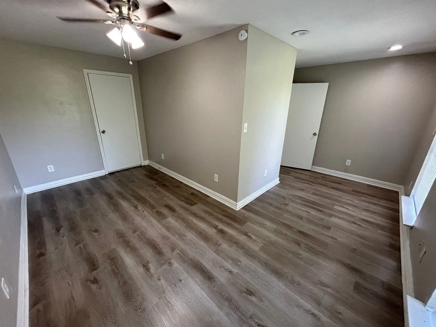Triplex For Rent in Collin County , 715 Eastham Lane C, Lowry Crossing, Texas 75407, 3 Bedroom, 2 Bathroom, Garage spaces, 1,800 Sqft, built in 1986, mls#21382942, Real Estate Agent in Lowry Crossing, Homes For Rent in Collin county, Homes For Rent in Lowry Crossing, Realtor in Lowry Crossing Texas, Real Estate Brokerage Independent Realty Texas, Luminita Cordes Realtor
