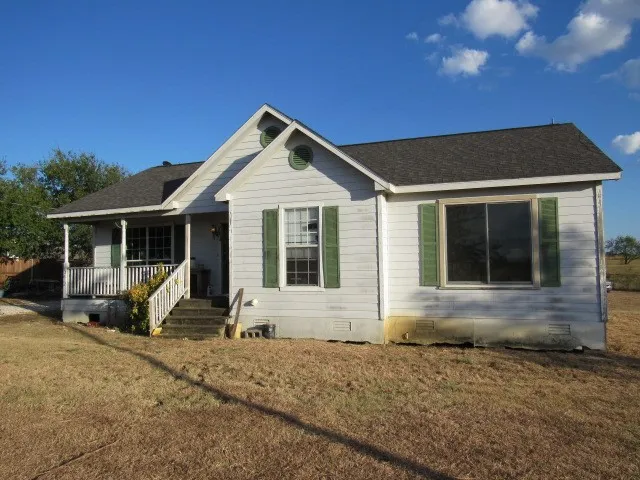 Farm For Sale in Johnson County , 12612 Fm 1807, Alvarado, Texas 76009, 3 Bedroom, 2 Bathroom, Garage spaces, 1,232 Sqft, built in 2005, mls#21382844, Real Estate Agent in Alvarado, Homes For Sale in Johnson county, Homes For Sale in Alvarado, Realtor in Alvarado Texas, Real Estate Brokerage Independent Realty Texas, Luminita Cordes Realtor