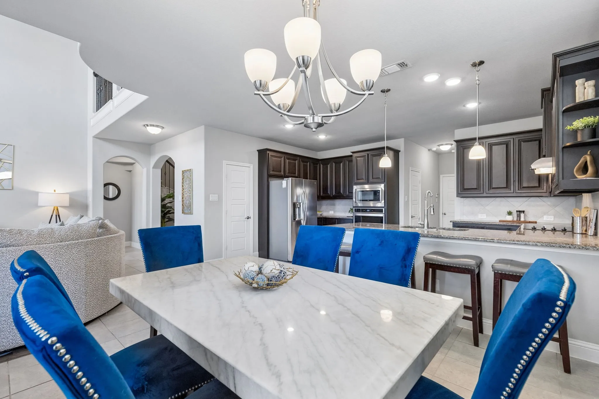 Single Family Residence For Sale in Ellis County , 105 Bluewood Drive, Red Oak, Texas 75154, 4 Bedroom, 3 Bathroom, 2 Garage spaces, 2,957 Sqft, built in 2019, mls#21380321, Real Estate Agent in Red Oak, Homes For Sale in Ellis county, Homes For Sale in Red Oak, Realtor in Red Oak Texas, Real Estate Brokerage Independent Realty Texas, Luminita Cordes Realtor