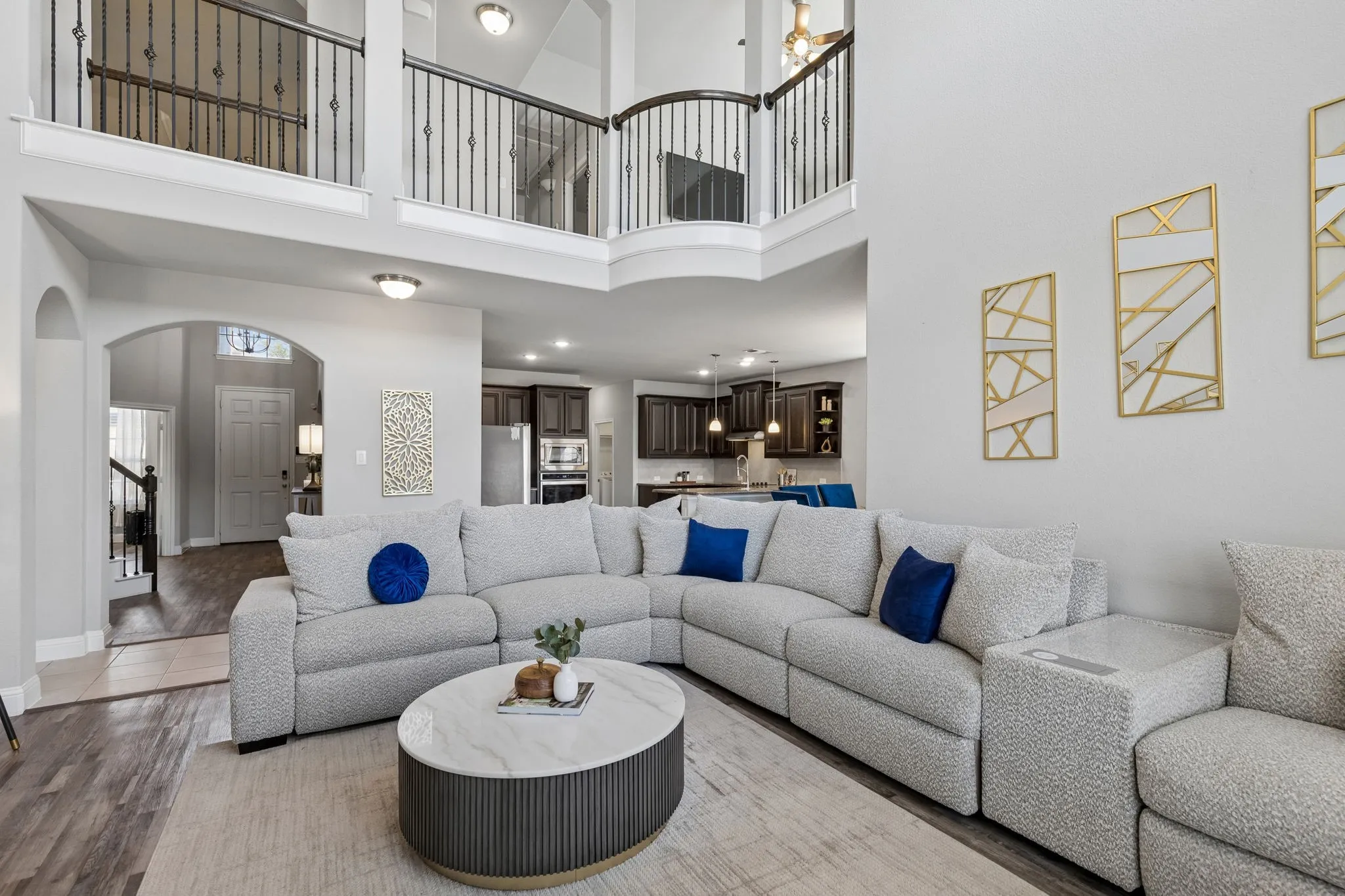Single Family Residence For Sale in Ellis County , 105 Bluewood Drive, Red Oak, Texas 75154, 4 Bedroom, 3 Bathroom, 2 Garage spaces, 2,957 Sqft, built in 2019, mls#21380321, Real Estate Agent in Red Oak, Homes For Sale in Ellis county, Homes For Sale in Red Oak, Realtor in Red Oak Texas, Real Estate Brokerage Independent Realty Texas, Luminita Cordes Realtor