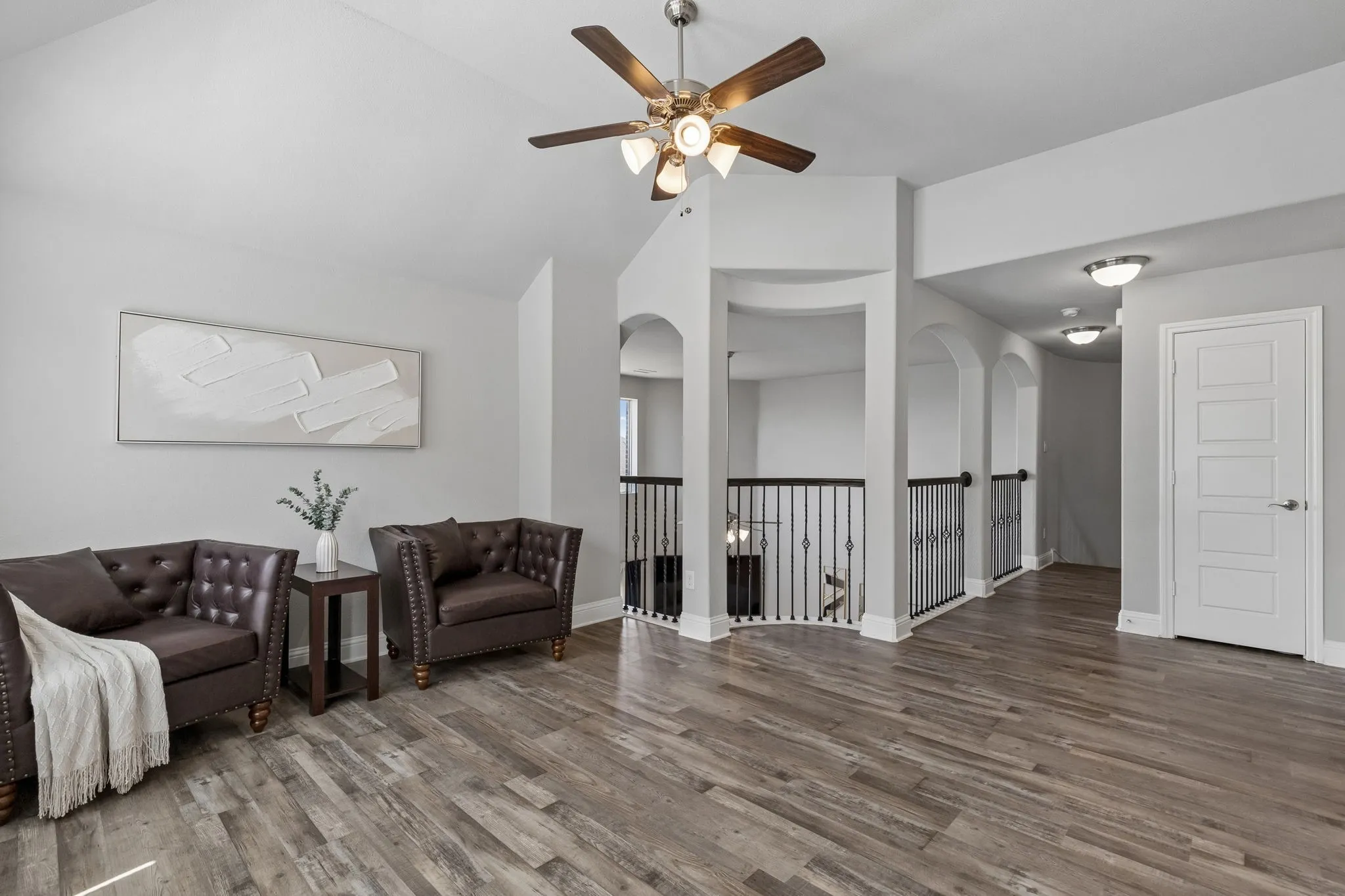 Single Family Residence For Sale in Ellis County , 105 Bluewood Drive, Red Oak, Texas 75154, 4 Bedroom, 3 Bathroom, 2 Garage spaces, 2,957 Sqft, built in 2019, mls#21380321, Real Estate Agent in Red Oak, Homes For Sale in Ellis county, Homes For Sale in Red Oak, Realtor in Red Oak Texas, Real Estate Brokerage Independent Realty Texas, Luminita Cordes Realtor