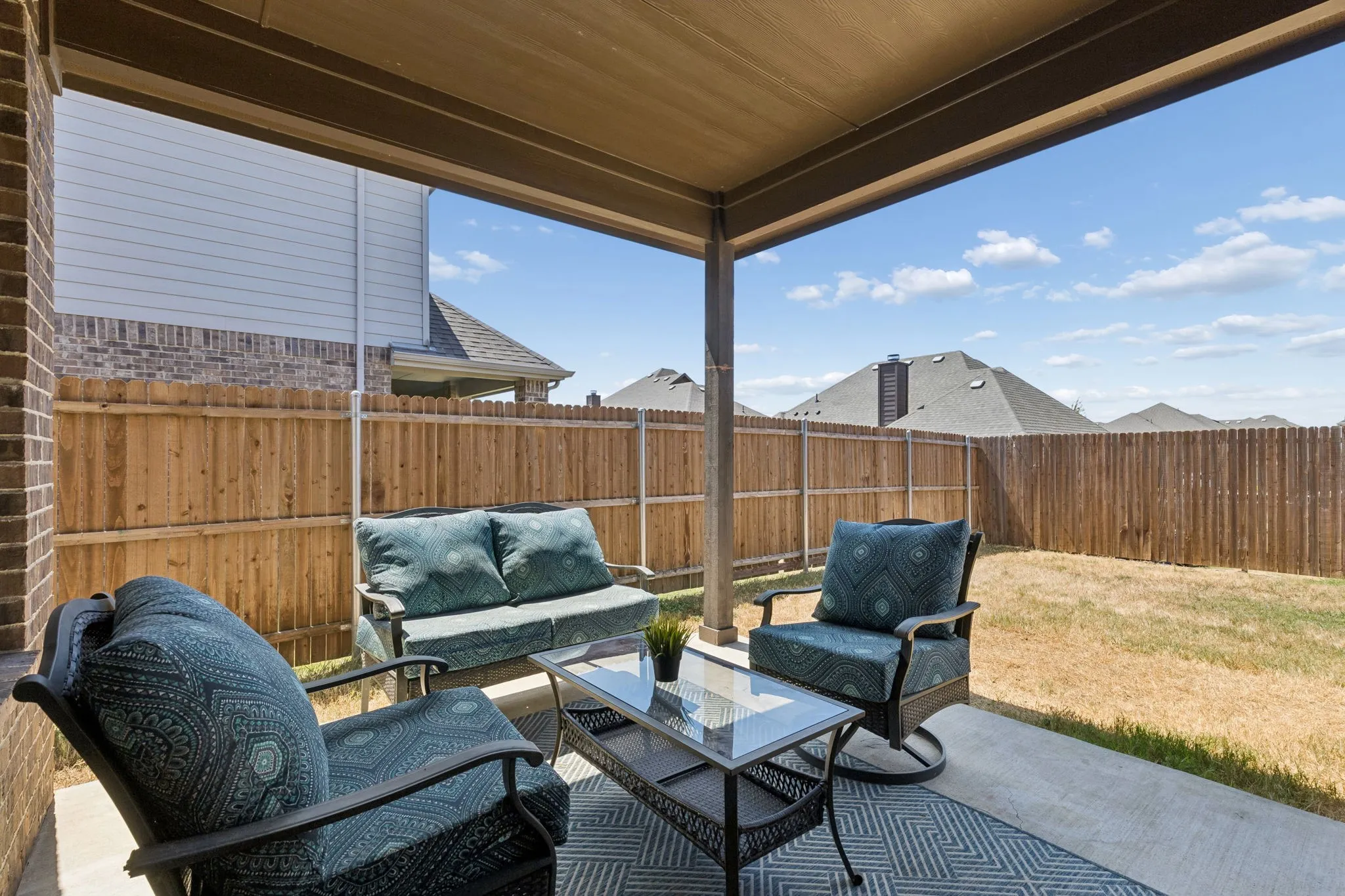 Single Family Residence For Sale in Ellis County , 105 Bluewood Drive, Red Oak, Texas 75154, 4 Bedroom, 3 Bathroom, 2 Garage spaces, 2,957 Sqft, built in 2019, mls#21380321, Real Estate Agent in Red Oak, Homes For Sale in Ellis county, Homes For Sale in Red Oak, Realtor in Red Oak Texas, Real Estate Brokerage Independent Realty Texas, Luminita Cordes Realtor