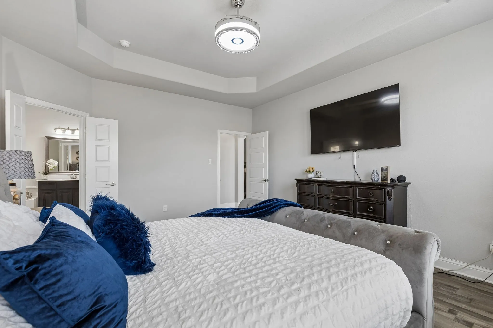 Single Family Residence For Sale in Ellis County , 105 Bluewood Drive, Red Oak, Texas 75154, 4 Bedroom, 3 Bathroom, 2 Garage spaces, 2,957 Sqft, built in 2019, mls#21380321, Real Estate Agent in Red Oak, Homes For Sale in Ellis county, Homes For Sale in Red Oak, Realtor in Red Oak Texas, Real Estate Brokerage Independent Realty Texas, Luminita Cordes Realtor