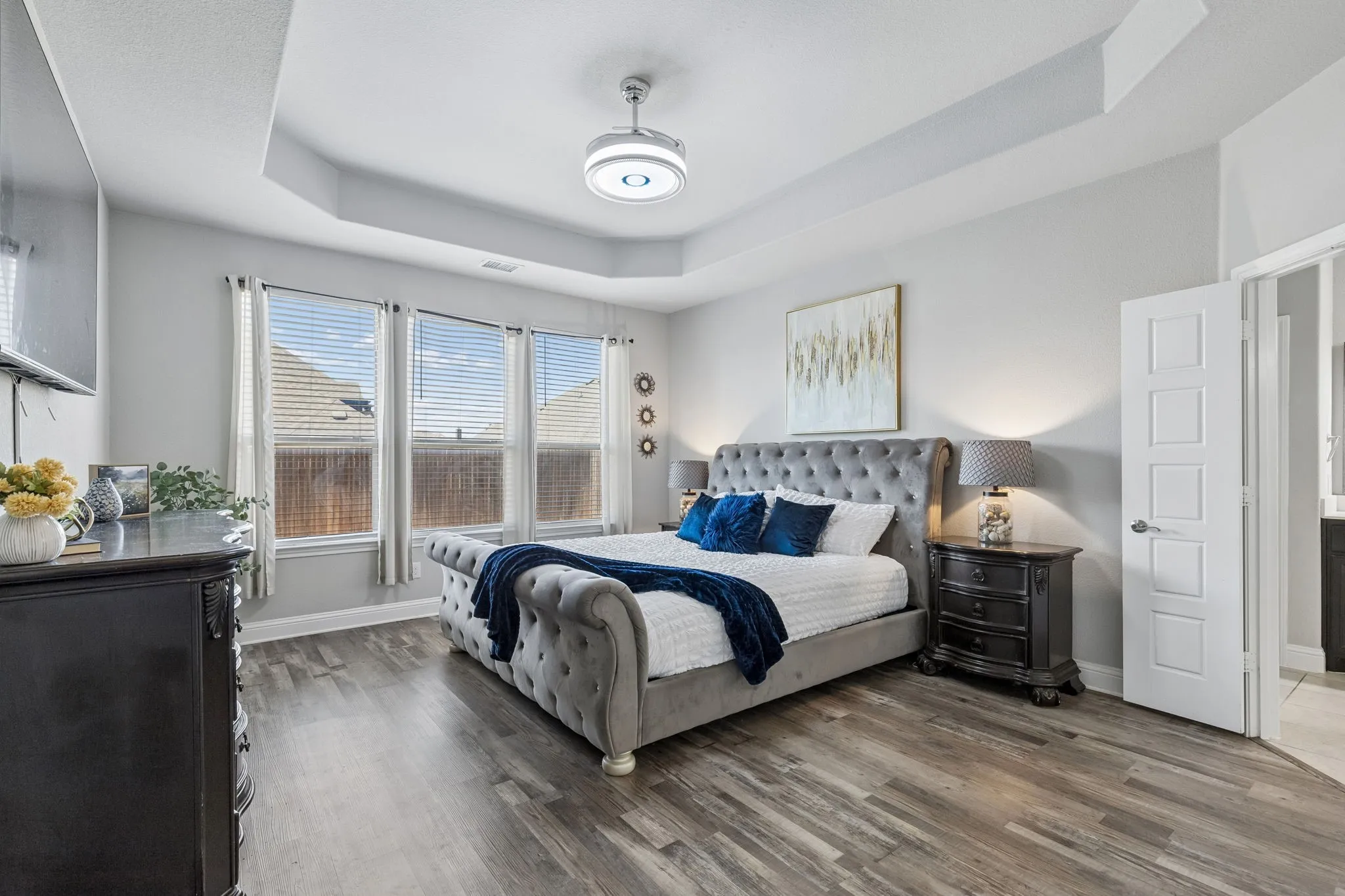 Single Family Residence For Sale in Ellis County , 105 Bluewood Drive, Red Oak, Texas 75154, 4 Bedroom, 3 Bathroom, 2 Garage spaces, 2,957 Sqft, built in 2019, mls#21380321, Real Estate Agent in Red Oak, Homes For Sale in Ellis county, Homes For Sale in Red Oak, Realtor in Red Oak Texas, Real Estate Brokerage Independent Realty Texas, Luminita Cordes Realtor