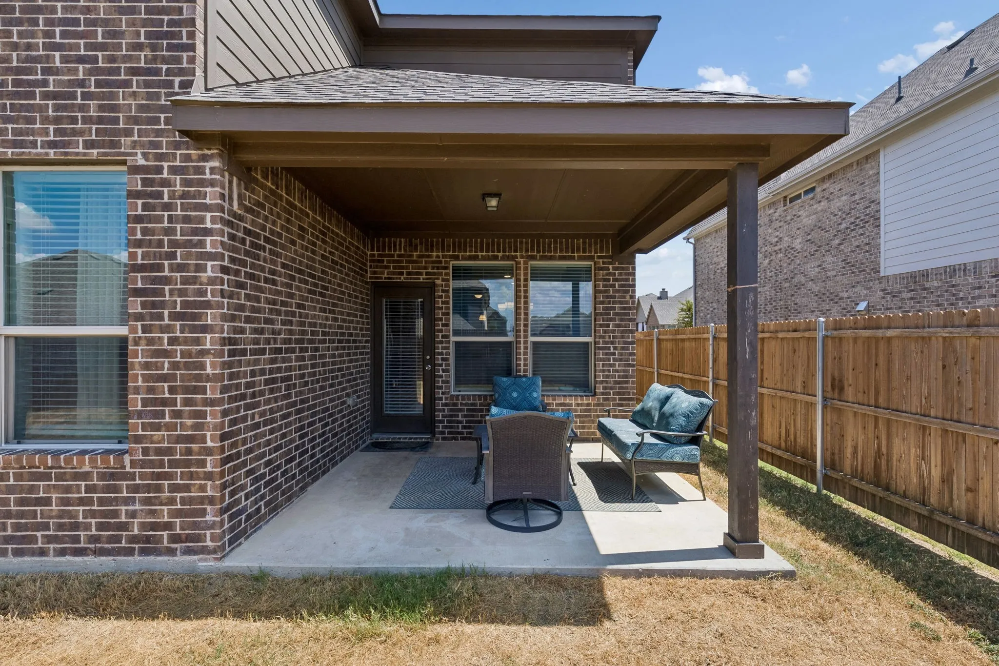 Single Family Residence For Sale in Ellis County , 105 Bluewood Drive, Red Oak, Texas 75154, 4 Bedroom, 3 Bathroom, 2 Garage spaces, 2,957 Sqft, built in 2019, mls#21380321, Real Estate Agent in Red Oak, Homes For Sale in Ellis county, Homes For Sale in Red Oak, Realtor in Red Oak Texas, Real Estate Brokerage Independent Realty Texas, Luminita Cordes Realtor