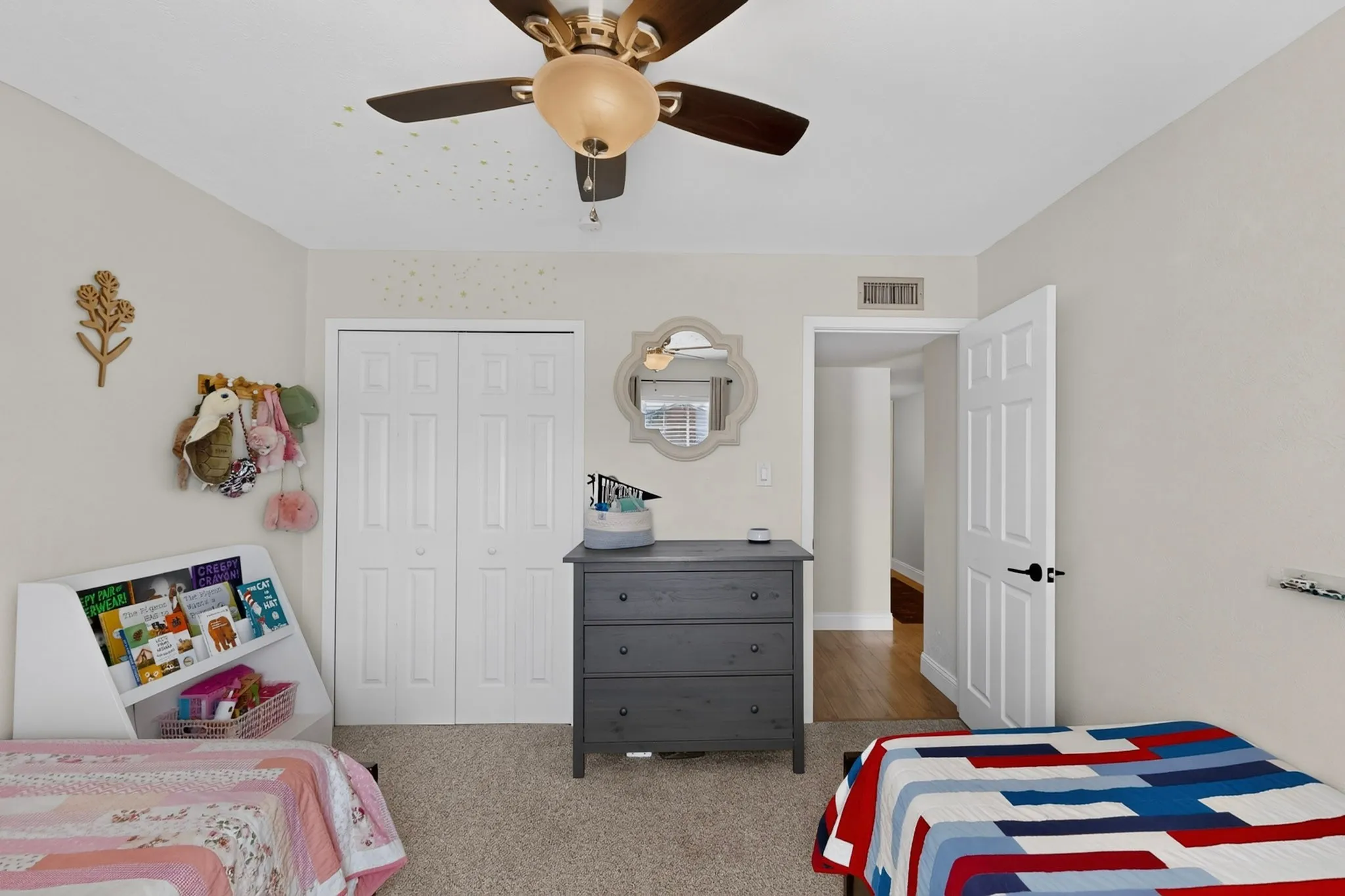 Single Family Residence For Sale in Dallas County , 2809 Silverdale Lane, Garland, Texas 75044, 4 Bedroom, 2 Bathroom, 2 Garage spaces, 2,136 Sqft, built in 1979, mls#21381601, Real Estate Agent in Garland, Homes For Sale in Dallas county, Homes For Sale in Garland, Realtor in Garland Texas, Real Estate Brokerage Independent Realty Texas, Luminita Cordes Realtor