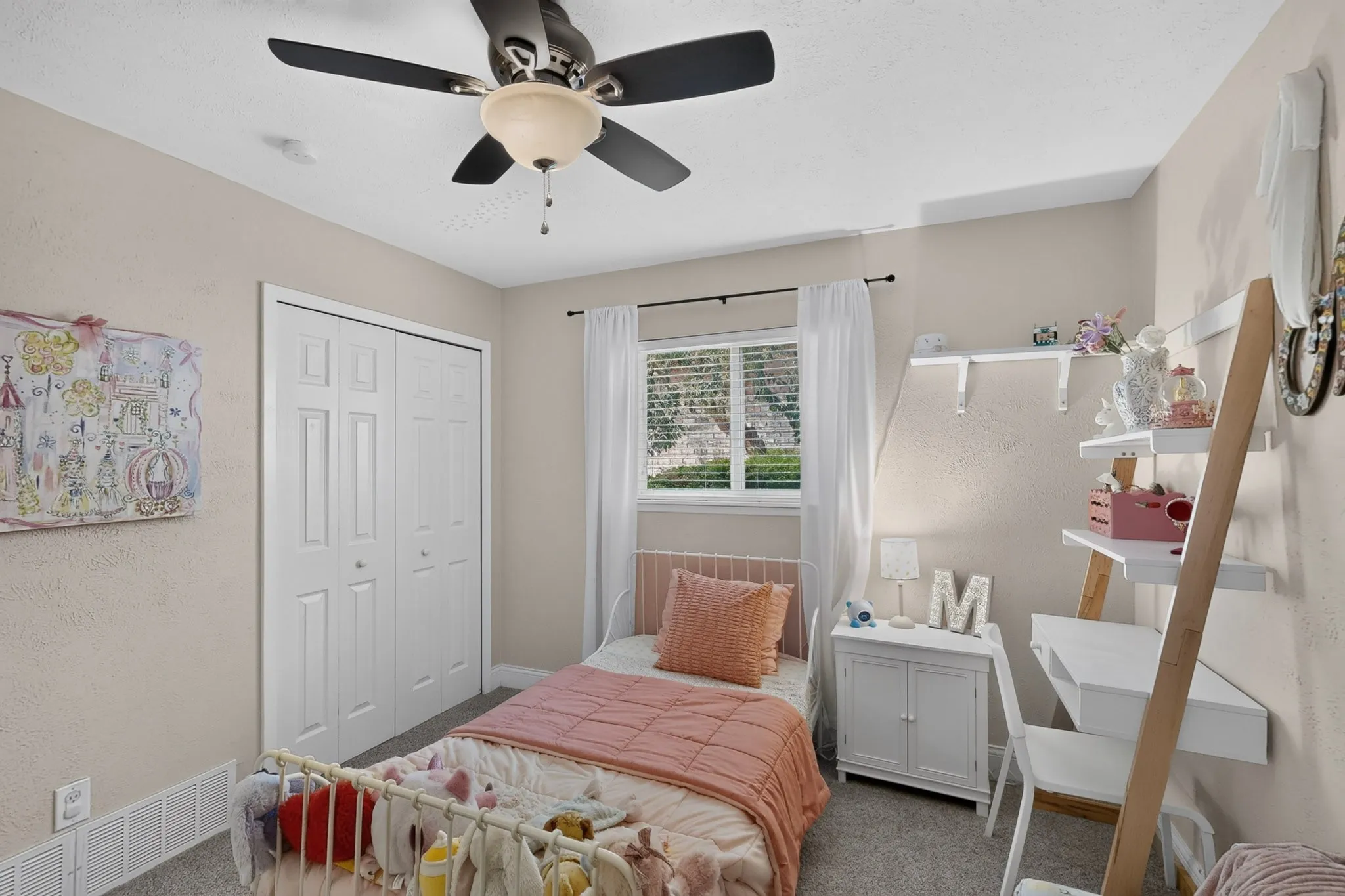 Single Family Residence For Sale in Dallas County , 2809 Silverdale Lane, Garland, Texas 75044, 4 Bedroom, 2 Bathroom, 2 Garage spaces, 2,136 Sqft, built in 1979, mls#21381601, Real Estate Agent in Garland, Homes For Sale in Dallas county, Homes For Sale in Garland, Realtor in Garland Texas, Real Estate Brokerage Independent Realty Texas, Luminita Cordes Realtor