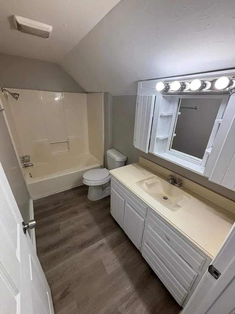 Triplex For Rent in Collin County , 715 Eastham Lane B, Lowry Crossing, Texas 75407, 3 Bedroom, 2 Bathroom, Garage spaces, 1,800 Sqft, built in 1986, mls#21382982, Real Estate Agent in Lowry Crossing, Homes For Rent in Collin county, Homes For Rent in Lowry Crossing, Realtor in Lowry Crossing Texas, Real Estate Brokerage Independent Realty Texas, Luminita Cordes Realtor
