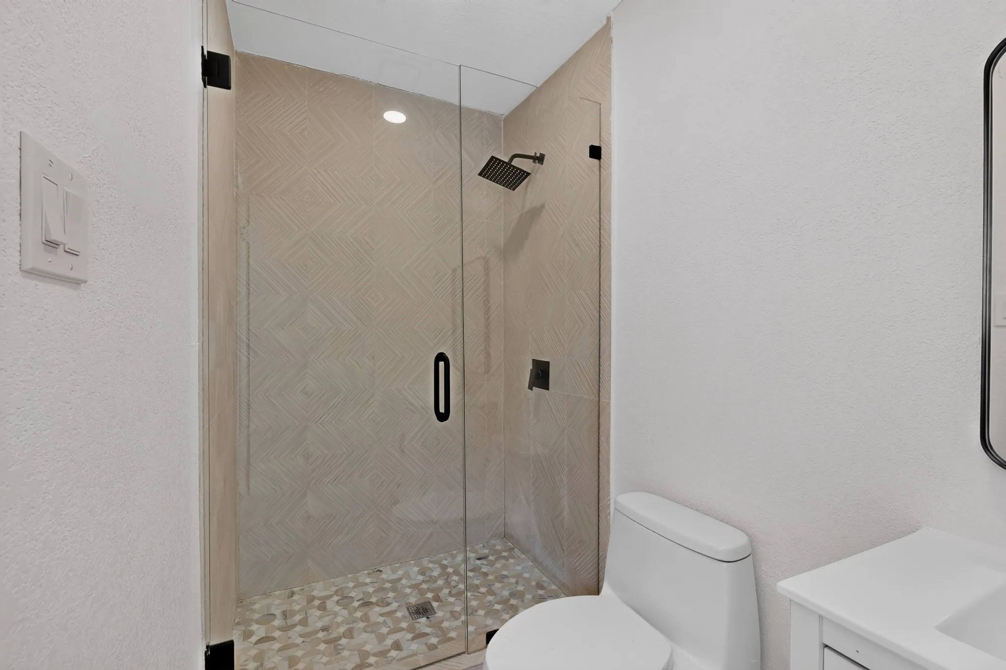 Single Family Residence For Sale in Tarrant County , 4649 South Drive W, Fort Worth, Texas 76132, 3 Bedroom, 2 Bathroom, 2 Garage spaces, 1,212 Sqft, built in 1960, mls#21382993, Real Estate Agent in Fort Worth, Homes For Sale in Tarrant county, Homes For Sale in Fort Worth, Realtor in Fort Worth Texas, Real Estate Brokerage Independent Realty Texas, Luminita Cordes Realtor
