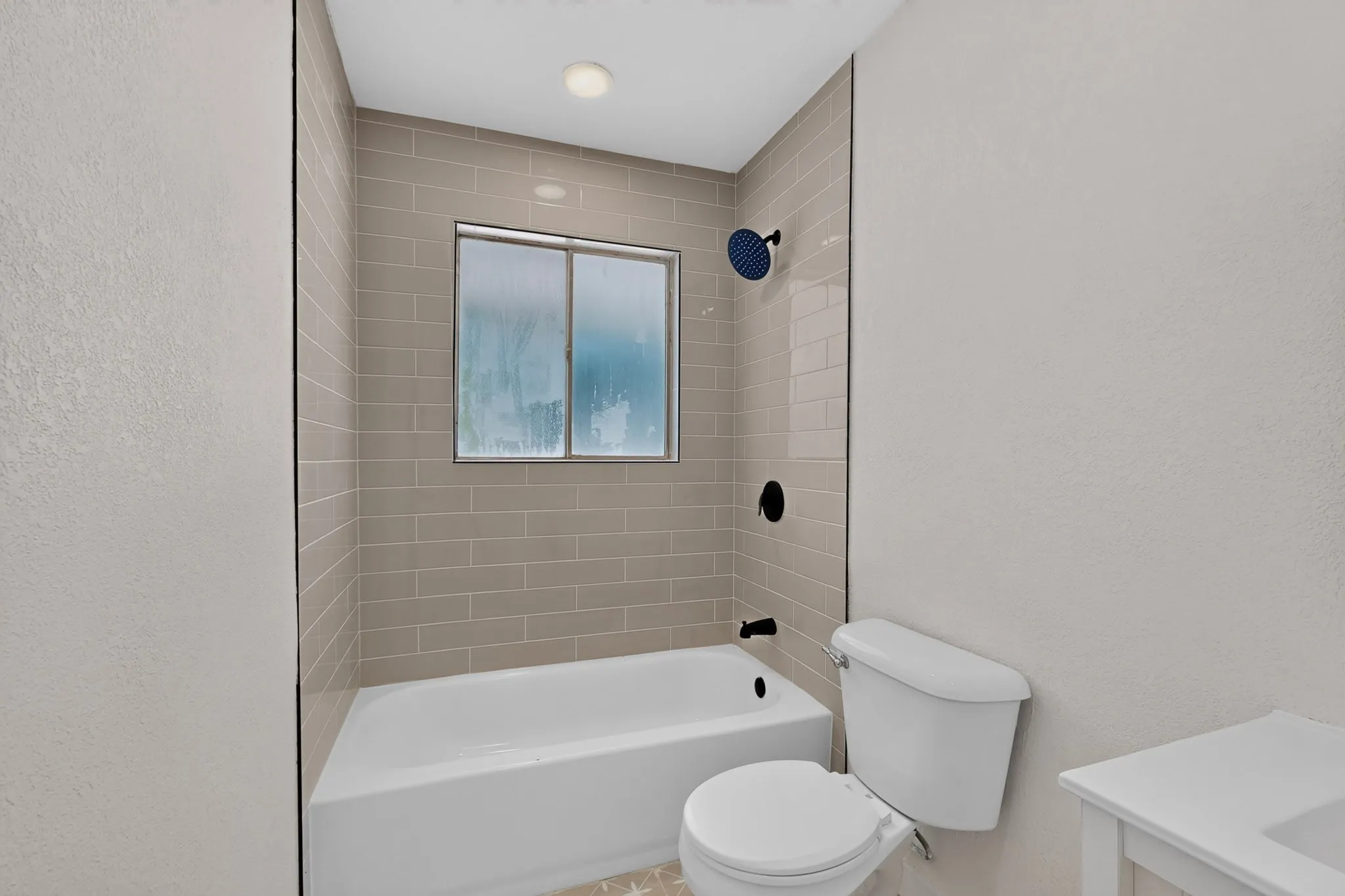 Single Family Residence For Sale in Tarrant County , 4649 South Drive W, Fort Worth, Texas 76132, 3 Bedroom, 2 Bathroom, 2 Garage spaces, 1,212 Sqft, built in 1960, mls#21382993, Real Estate Agent in Fort Worth, Homes For Sale in Tarrant county, Homes For Sale in Fort Worth, Realtor in Fort Worth Texas, Real Estate Brokerage Independent Realty Texas, Luminita Cordes Realtor
