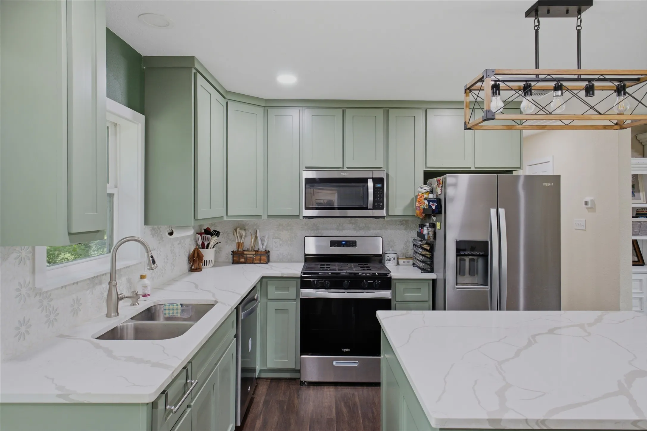 Single Family Residence For Sale in Delta County , 1603 Texas Highway 154, Cooper, Texas 75432, 3 Bedroom, 3 Bathroom, Garage spaces, 1,668 Sqft, built in 1950, mls#21382180, Real Estate Agent in Cooper, Homes For Sale in Delta county, Homes For Sale in Cooper, Realtor in Cooper Texas, Real Estate Brokerage Independent Realty Texas, Luminita Cordes Realtor