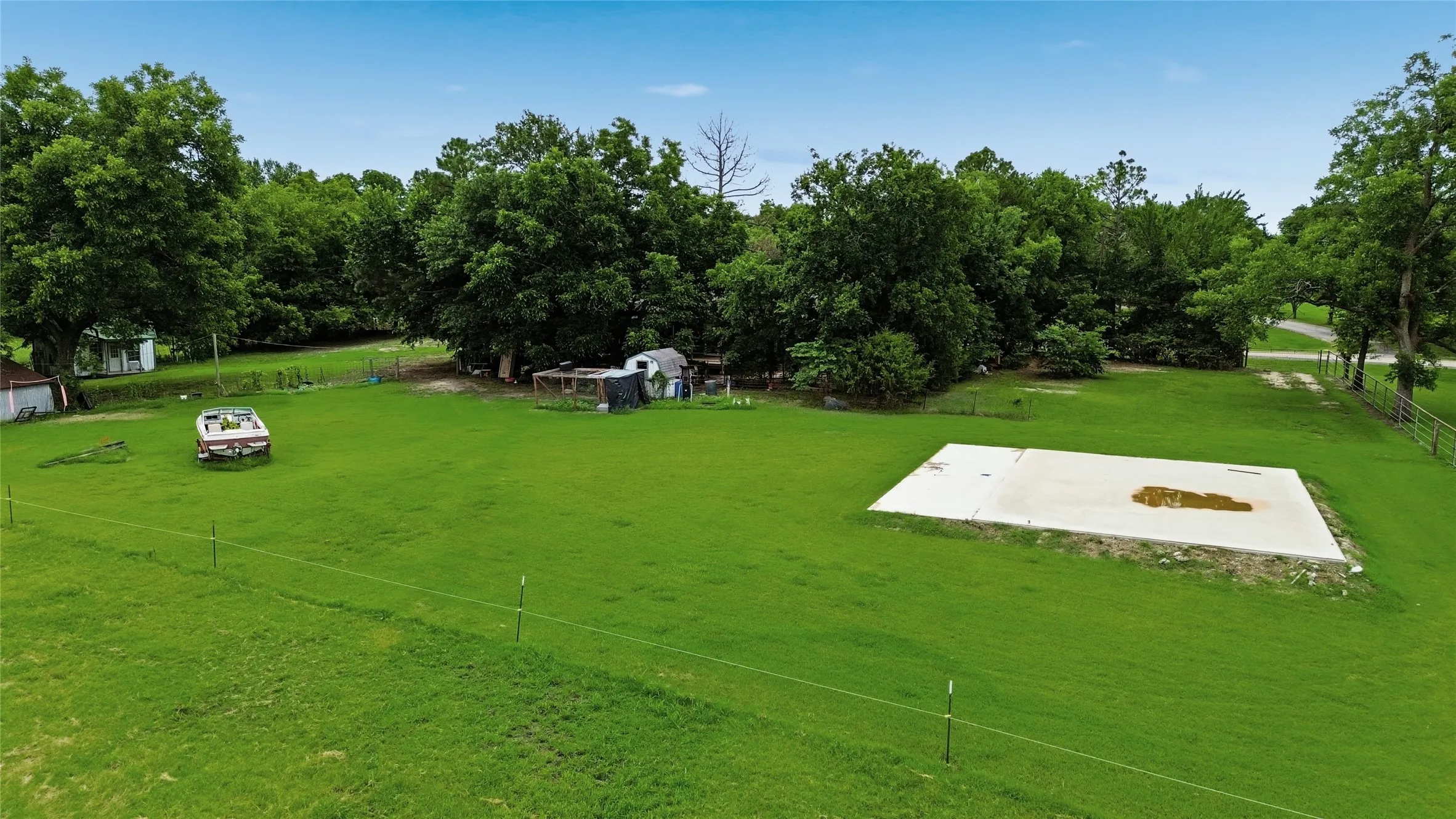 Single Family Residence For Sale in Delta County , 1603 Texas Highway 154, Cooper, Texas 75432, 3 Bedroom, 3 Bathroom, Garage spaces, 1,668 Sqft, built in 1950, mls#21382180, Real Estate Agent in Cooper, Homes For Sale in Delta county, Homes For Sale in Cooper, Realtor in Cooper Texas, Real Estate Brokerage Independent Realty Texas, Luminita Cordes Realtor