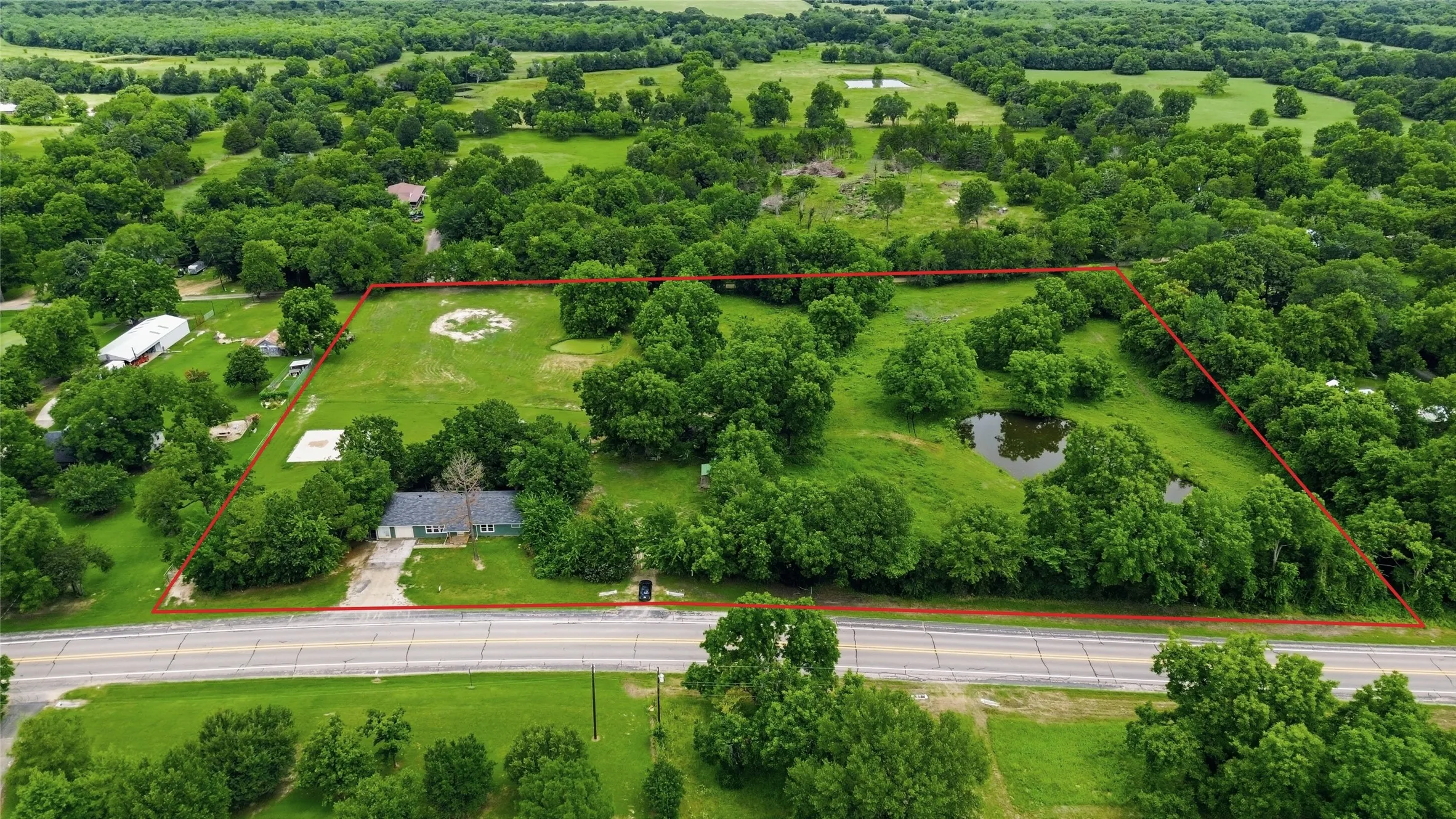 Single Family Residence For Sale in Delta County , 1603 Texas Highway 154, Cooper, Texas 75432, 3 Bedroom, 3 Bathroom, Garage spaces, 1,668 Sqft, built in 1950, mls#21382180, Real Estate Agent in Cooper, Homes For Sale in Delta county, Homes For Sale in Cooper, Realtor in Cooper Texas, Real Estate Brokerage Independent Realty Texas, Luminita Cordes Realtor