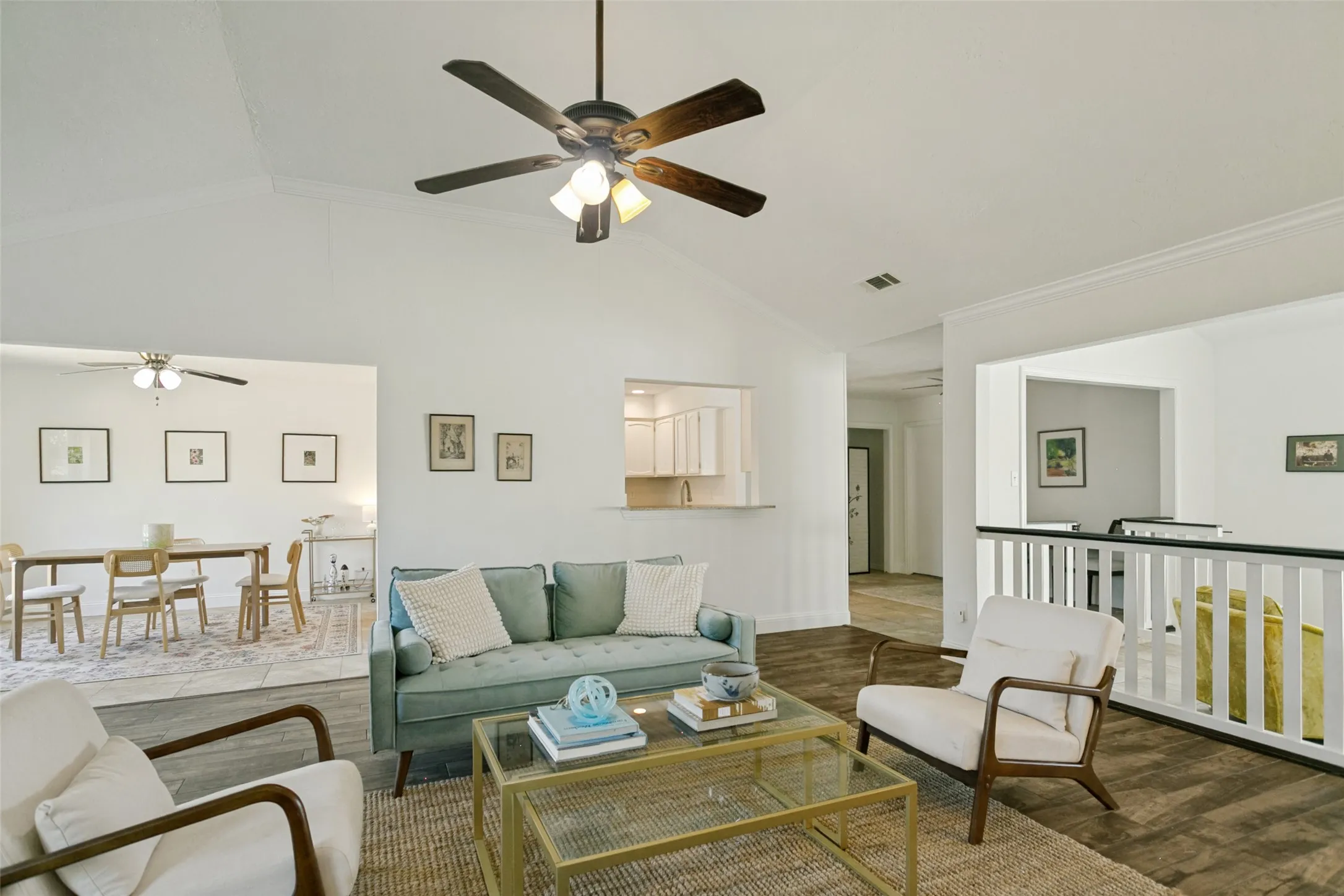 Single Family Residence For Sale in Collin County , 1200 Colmar Drive, Plano, Texas 75023, 3 Bedroom, 2 Bathroom, 2 Garage spaces, 1,912 Sqft, built in 1982, mls#21382919, Real Estate Agent in Plano, Homes For Sale in Collin county, Homes For Sale in Plano, Realtor in Plano Texas, Real Estate Brokerage Independent Realty Texas, Luminita Cordes Realtor