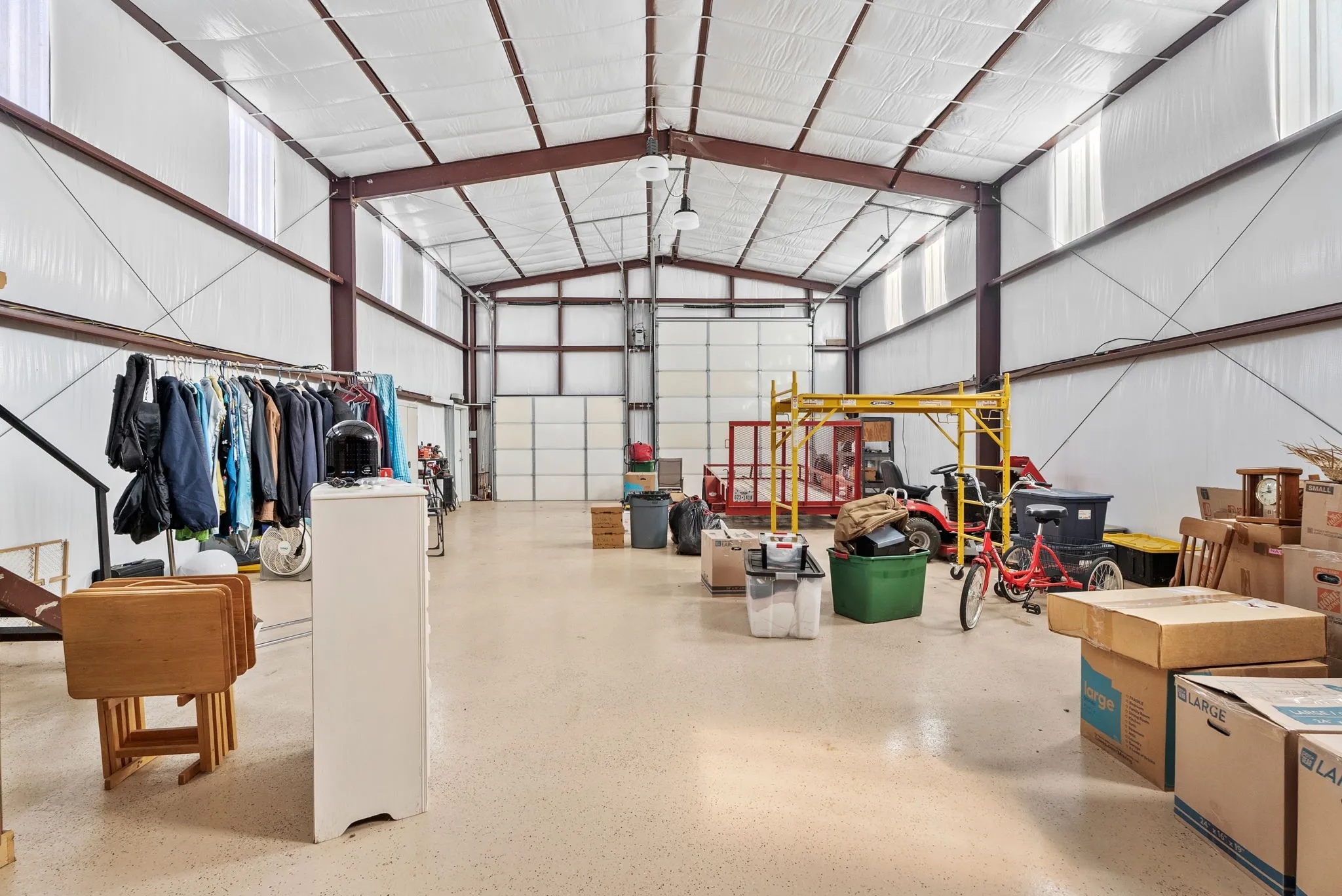 Single Family Residence For Sale in Wood County , 2800 CR 2330, Mineola, Texas 75773, 2 Bedroom, 3 Bathroom, 2 Garage spaces, 1,574 Sqft, built in 2022, mls#21383005, Real Estate Agent in Mineola, Homes For Sale in Wood county, Homes For Sale in Mineola, Realtor in Mineola Texas, Real Estate Brokerage Independent Realty Texas, Luminita Cordes Realtor