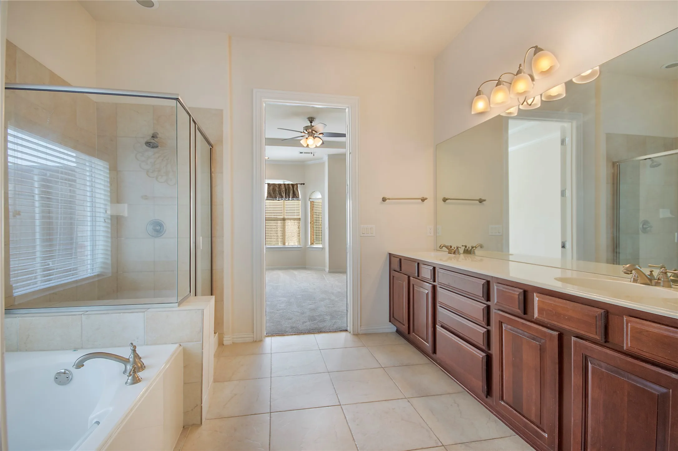 Single Family Residence For Sale in Denton County , 5966 Tascate Drive, Frisco, Texas 75036, 4 Bedroom, 4 Bathroom, 3 Garage spaces, 3,769 Sqft, built in 2006, mls#21375965, Real Estate Agent in Frisco, Homes For Sale in Denton county, Homes For Sale in Frisco, Realtor in Frisco Texas, Real Estate Brokerage Independent Realty Texas, Luminita Cordes Realtor