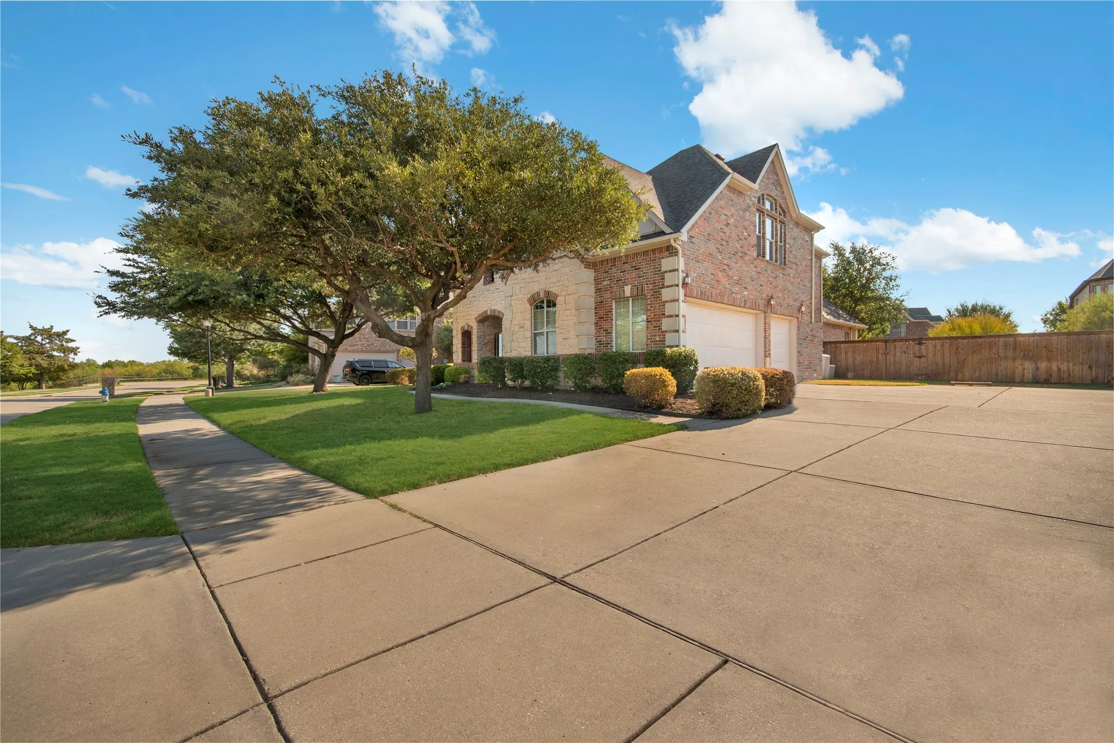 Single Family Residence For Sale in Denton County , 5966 Tascate Drive, Frisco, Texas 75036, 4 Bedroom, 4 Bathroom, 3 Garage spaces, 3,769 Sqft, built in 2006, mls#21375965, Real Estate Agent in Frisco, Homes For Sale in Denton county, Homes For Sale in Frisco, Realtor in Frisco Texas, Real Estate Brokerage Independent Realty Texas, Luminita Cordes Realtor