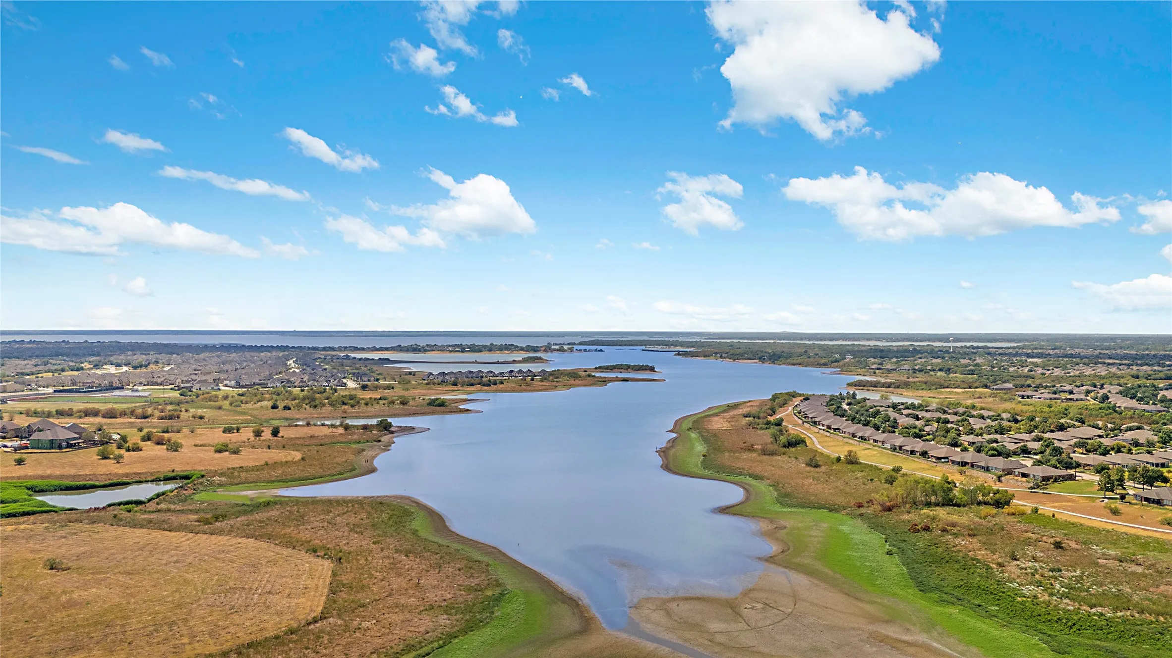 Single Family Residence For Sale in Denton County , 5966 Tascate Drive, Frisco, Texas 75036, 4 Bedroom, 4 Bathroom, 3 Garage spaces, 3,769 Sqft, built in 2006, mls#21375965, Real Estate Agent in Frisco, Homes For Sale in Denton county, Homes For Sale in Frisco, Realtor in Frisco Texas, Real Estate Brokerage Independent Realty Texas, Luminita Cordes Realtor
