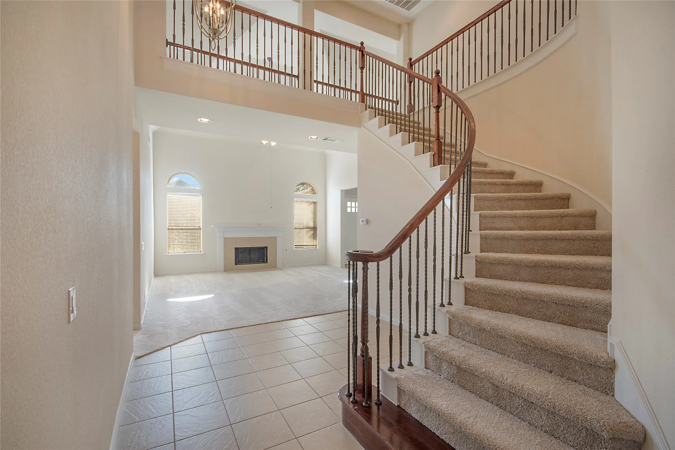 Single Family Residence For Sale in Denton County , 5966 Tascate Drive, Frisco, Texas 75036, 4 Bedroom, 4 Bathroom, 3 Garage spaces, 3,769 Sqft, built in 2006, mls#21375965, Real Estate Agent in Frisco, Homes For Sale in Denton county, Homes For Sale in Frisco, Realtor in Frisco Texas, Real Estate Brokerage Independent Realty Texas, Luminita Cordes Realtor