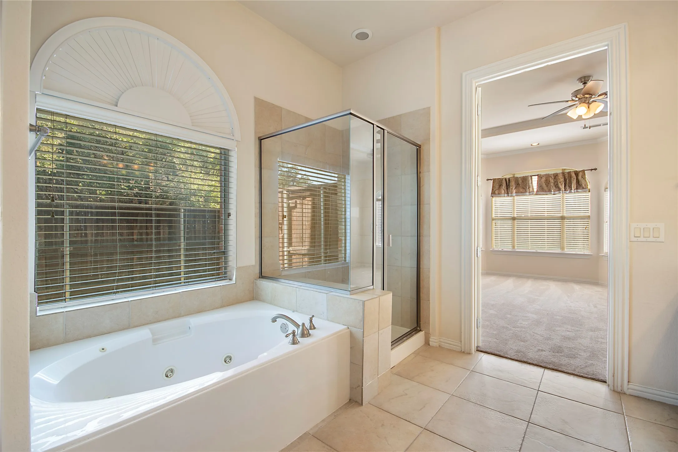 Single Family Residence For Sale in Denton County , 5966 Tascate Drive, Frisco, Texas 75036, 4 Bedroom, 4 Bathroom, 3 Garage spaces, 3,769 Sqft, built in 2006, mls#21375965, Real Estate Agent in Frisco, Homes For Sale in Denton county, Homes For Sale in Frisco, Realtor in Frisco Texas, Real Estate Brokerage Independent Realty Texas, Luminita Cordes Realtor
