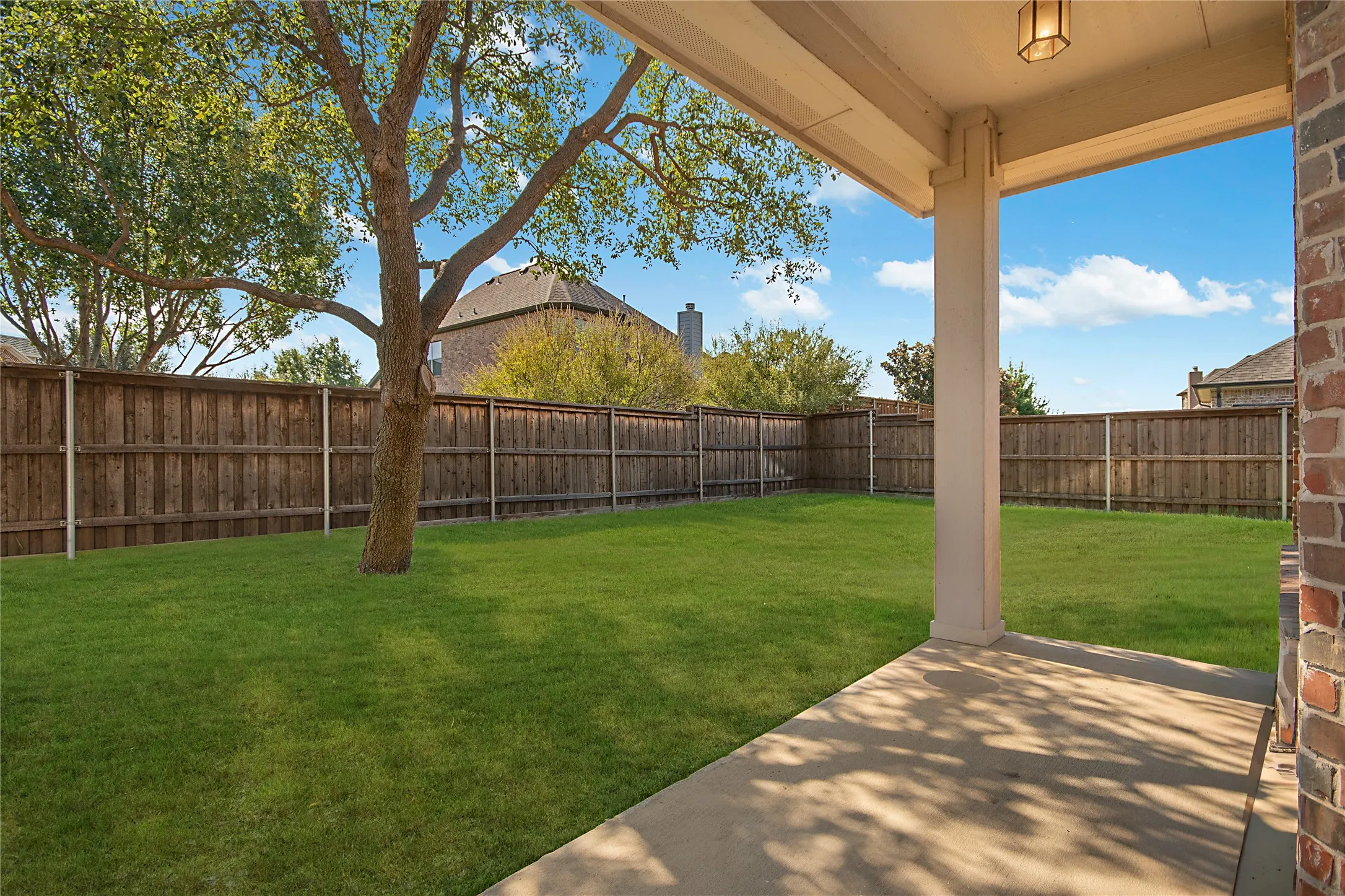 Single Family Residence For Sale in Denton County , 5966 Tascate Drive, Frisco, Texas 75036, 4 Bedroom, 4 Bathroom, 3 Garage spaces, 3,769 Sqft, built in 2006, mls#21375965, Real Estate Agent in Frisco, Homes For Sale in Denton county, Homes For Sale in Frisco, Realtor in Frisco Texas, Real Estate Brokerage Independent Realty Texas, Luminita Cordes Realtor