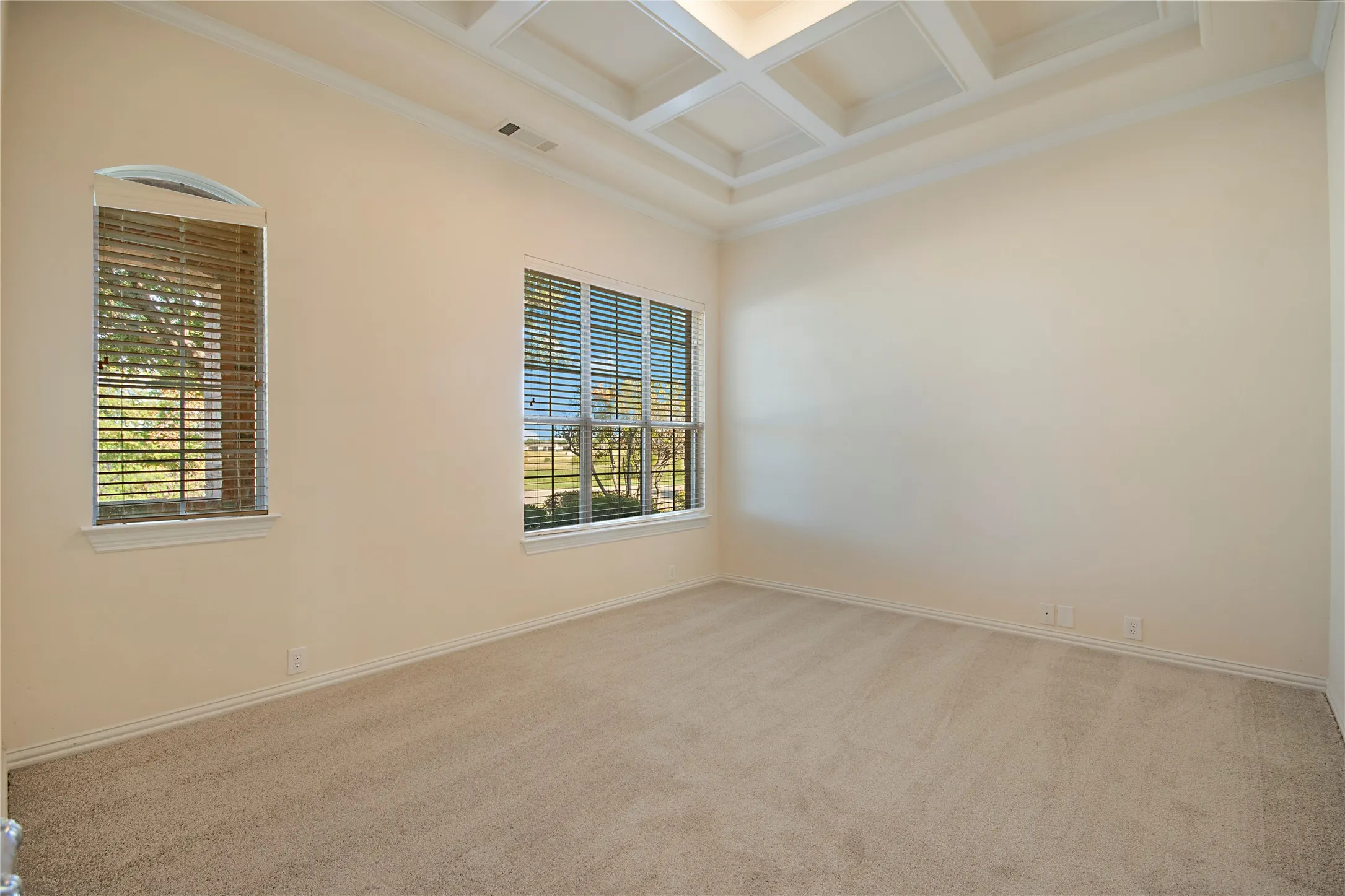 Single Family Residence For Sale in Denton County , 5966 Tascate Drive, Frisco, Texas 75036, 4 Bedroom, 4 Bathroom, 3 Garage spaces, 3,769 Sqft, built in 2006, mls#21375965, Real Estate Agent in Frisco, Homes For Sale in Denton county, Homes For Sale in Frisco, Realtor in Frisco Texas, Real Estate Brokerage Independent Realty Texas, Luminita Cordes Realtor