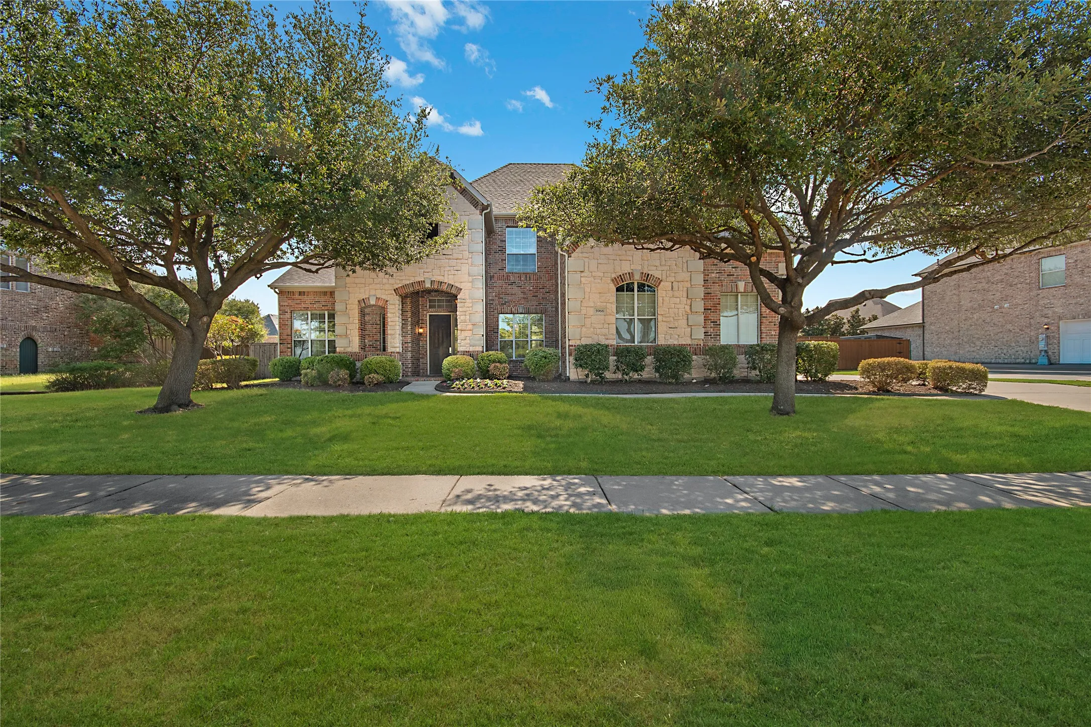 Single Family Residence For Sale in Denton County , 5966 Tascate Drive, Frisco, Texas 75036, 4 Bedroom, 4 Bathroom, 3 Garage spaces, 3,769 Sqft, built in 2006, mls#21375965, Real Estate Agent in Frisco, Homes For Sale in Denton county, Homes For Sale in Frisco, Realtor in Frisco Texas, Real Estate Brokerage Independent Realty Texas, Luminita Cordes Realtor