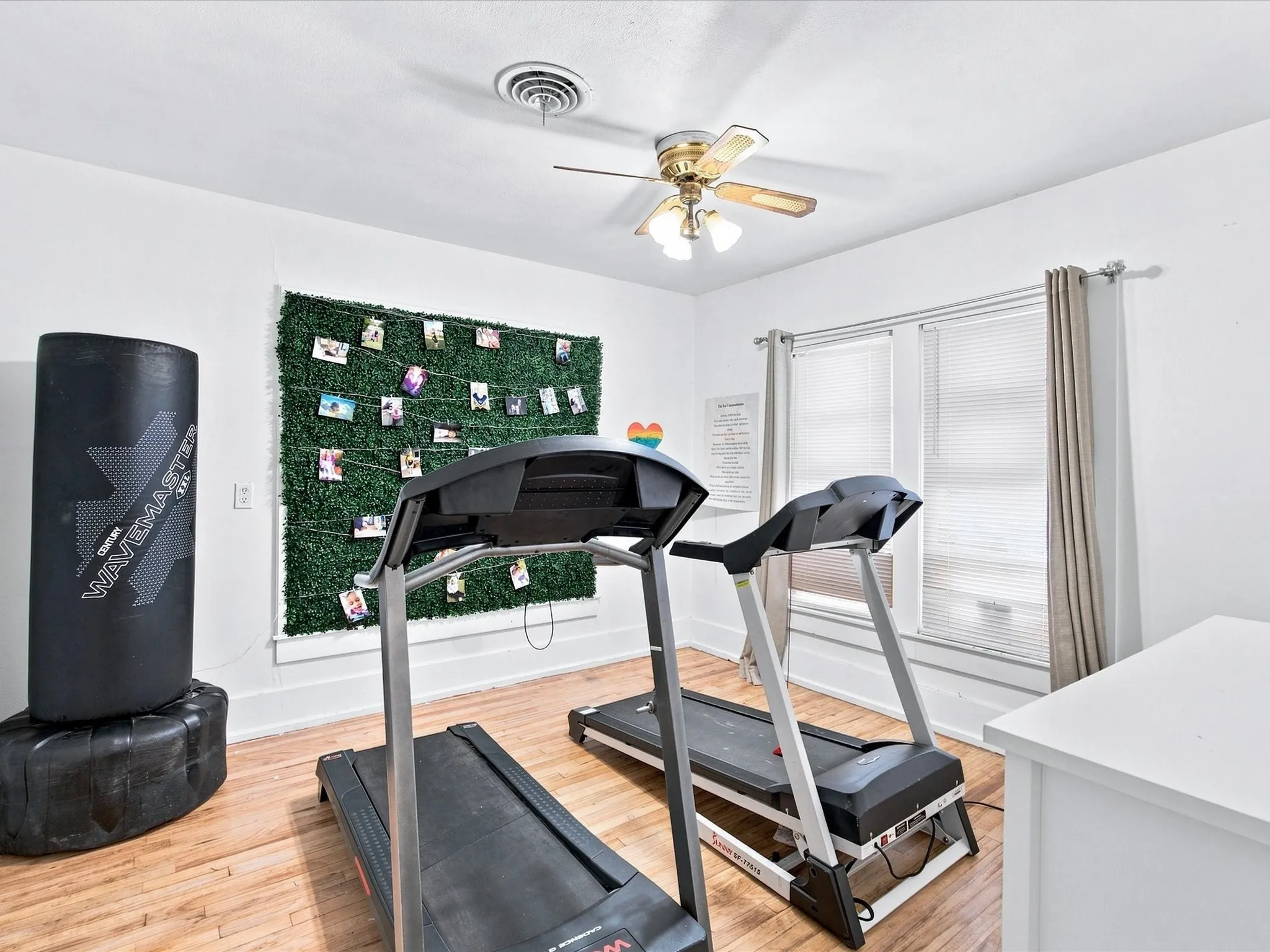 Or additional bedroom