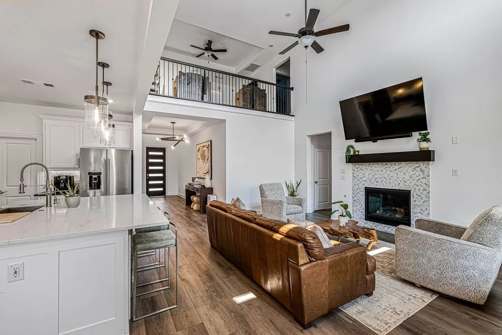 Single Family Residence For Sale in Collin County , 1908 Idlewood Lane, Prosper, Texas 75078, 4 Bedroom, 4 Bathroom, 2 Garage spaces, 2,769 Sqft, built in 2021, mls#21382749, Real Estate Agent in Prosper, Homes For Sale in Collin county, Homes For Sale in Prosper, Realtor in Prosper Texas, Real Estate Brokerage Independent Realty Texas, Luminita Cordes Realtor