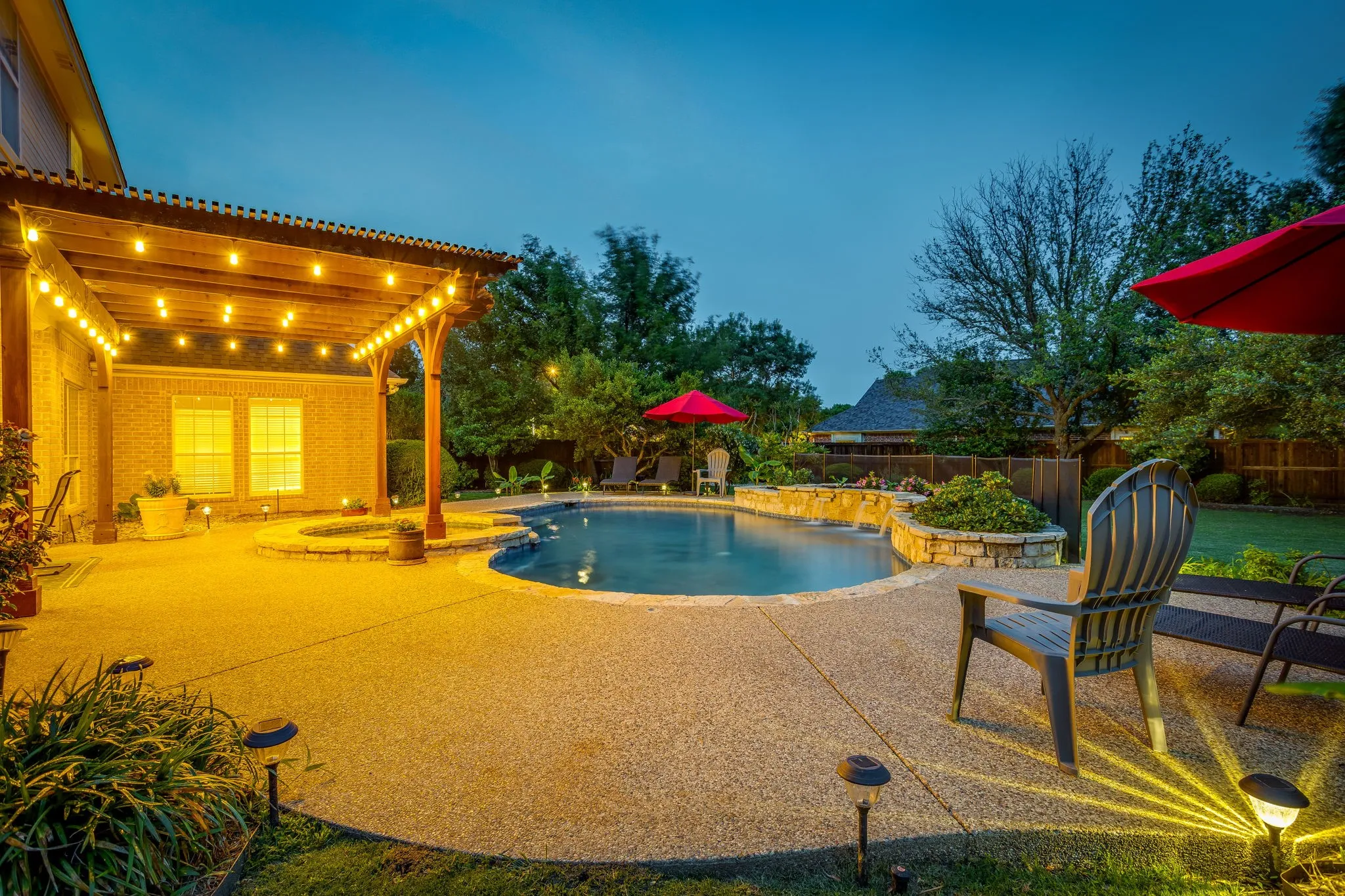 Single Family Residence For Sale in Tarrant County , 912 Thomas Crossing Drive, Fort Worth, Texas 76028, 4 Bedroom, 3 Bathroom, 2 Garage spaces, 3,160 Sqft, built in 1999, mls#21382800, Real Estate Agent in Fort Worth, Homes For Sale in Tarrant county, Homes For Sale in Fort Worth, Realtor in Fort Worth Texas, Real Estate Brokerage Independent Realty Texas, Luminita Cordes Realtor