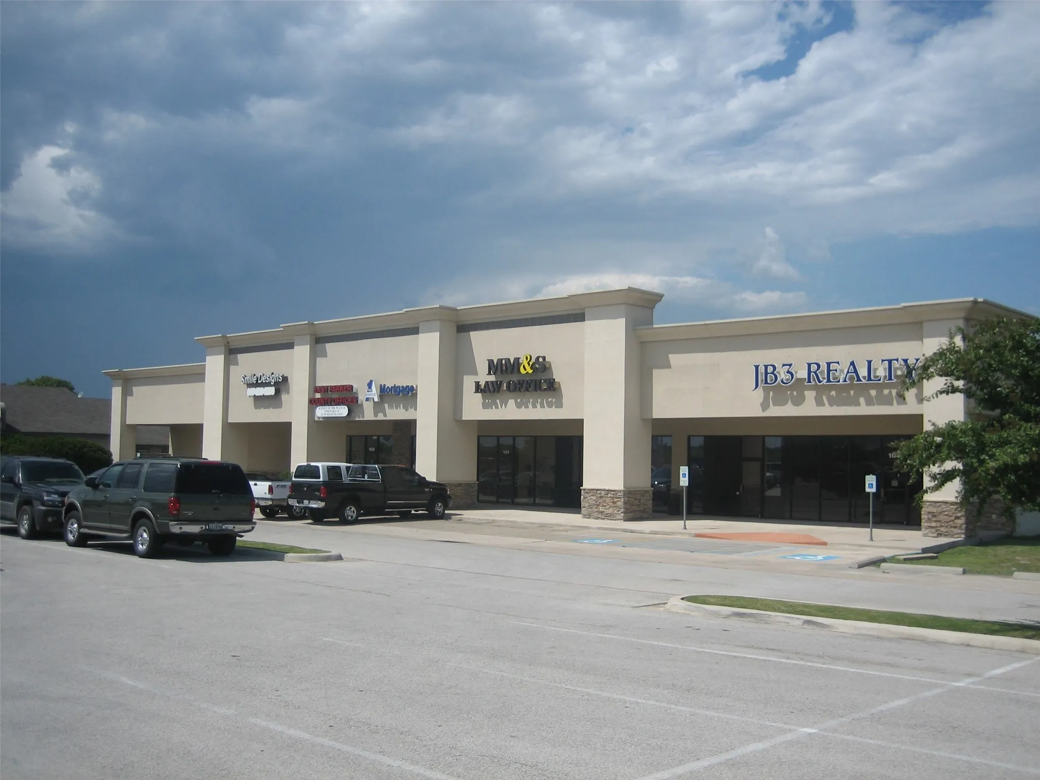 Office For Rent in Parker County , 5189 E Ih 20 101A, Willow Park, Texas 76087, 0, 0, Garage spaces, 0 Sqft, built in 1986, mls#21382652, Real Estate Agent in Willow Park, Homes For Rent in Parker county, Homes For Rent in Willow Park, Realtor in Willow Park Texas, Real Estate Brokerage Independent Realty Texas, Luminita Cordes Realtor